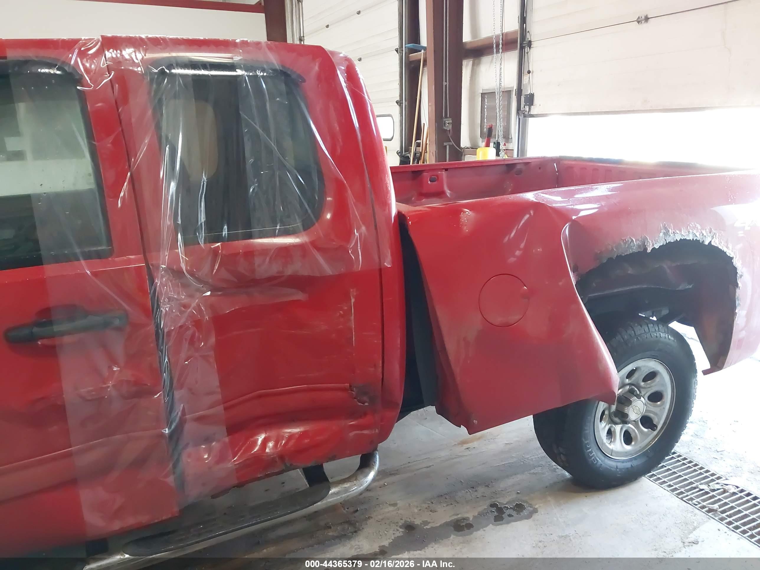 CHEVROLET SILVERADO image 6