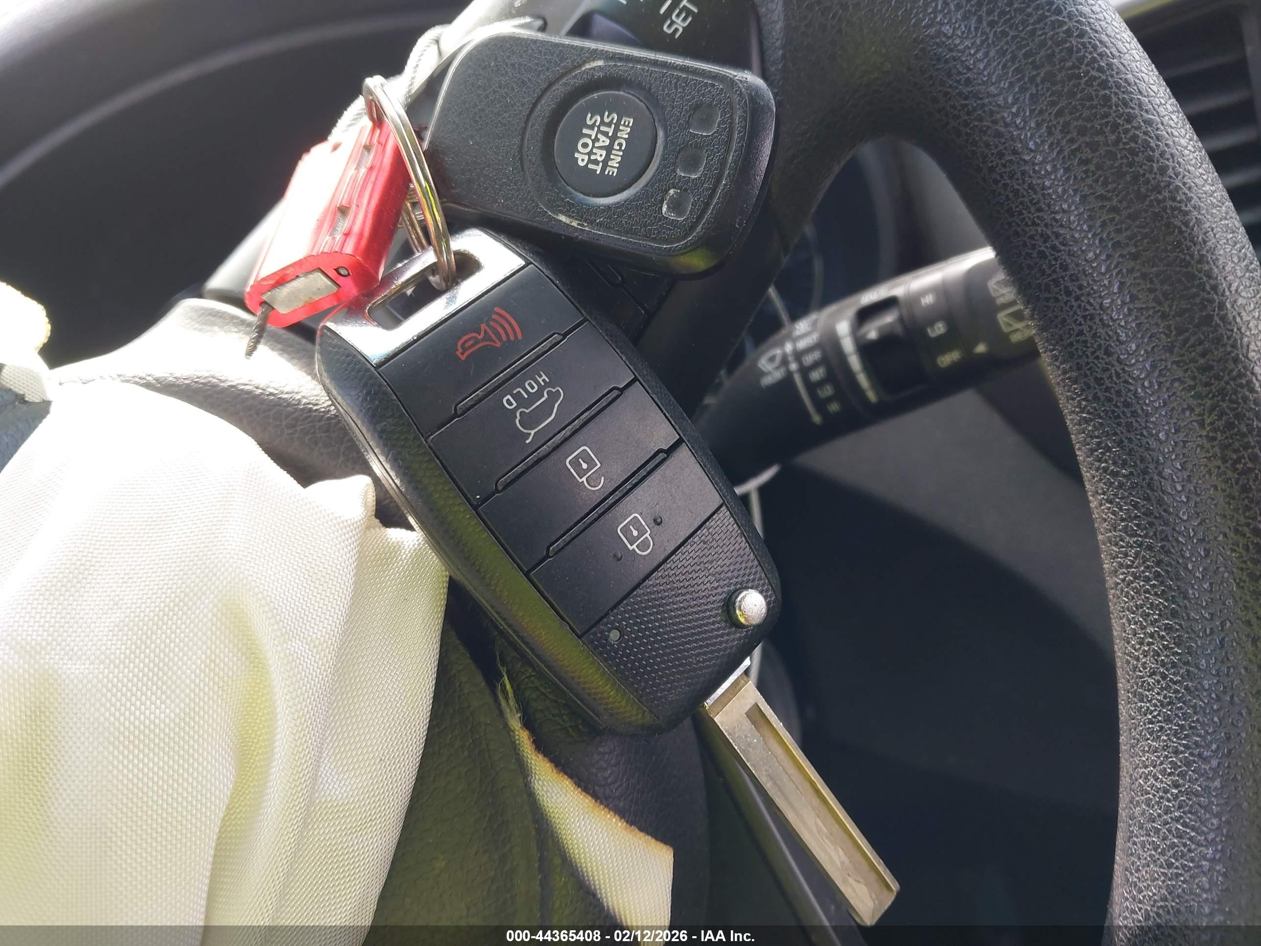 KIA SORENTO image 11
