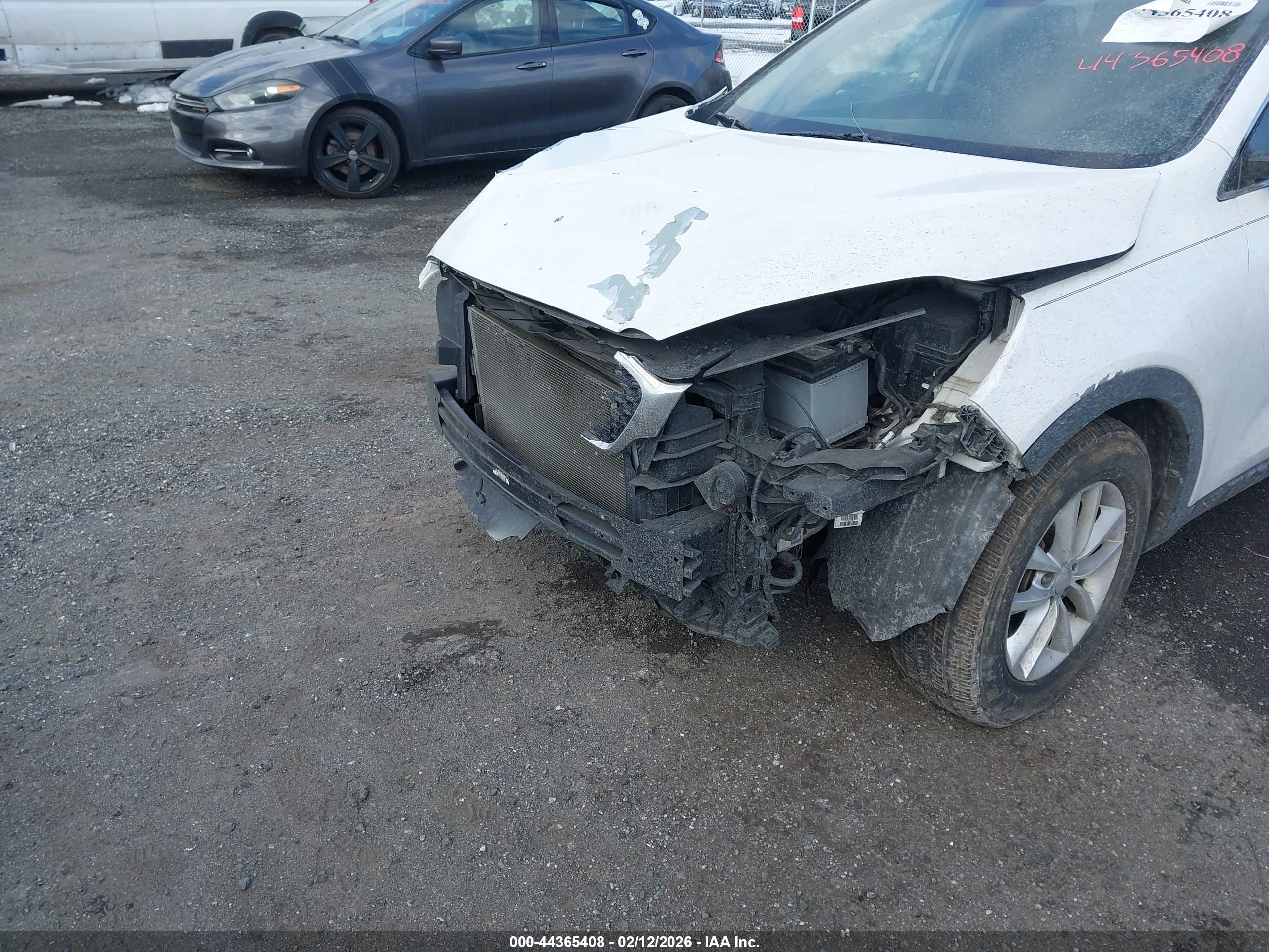 KIA SORENTO image 6