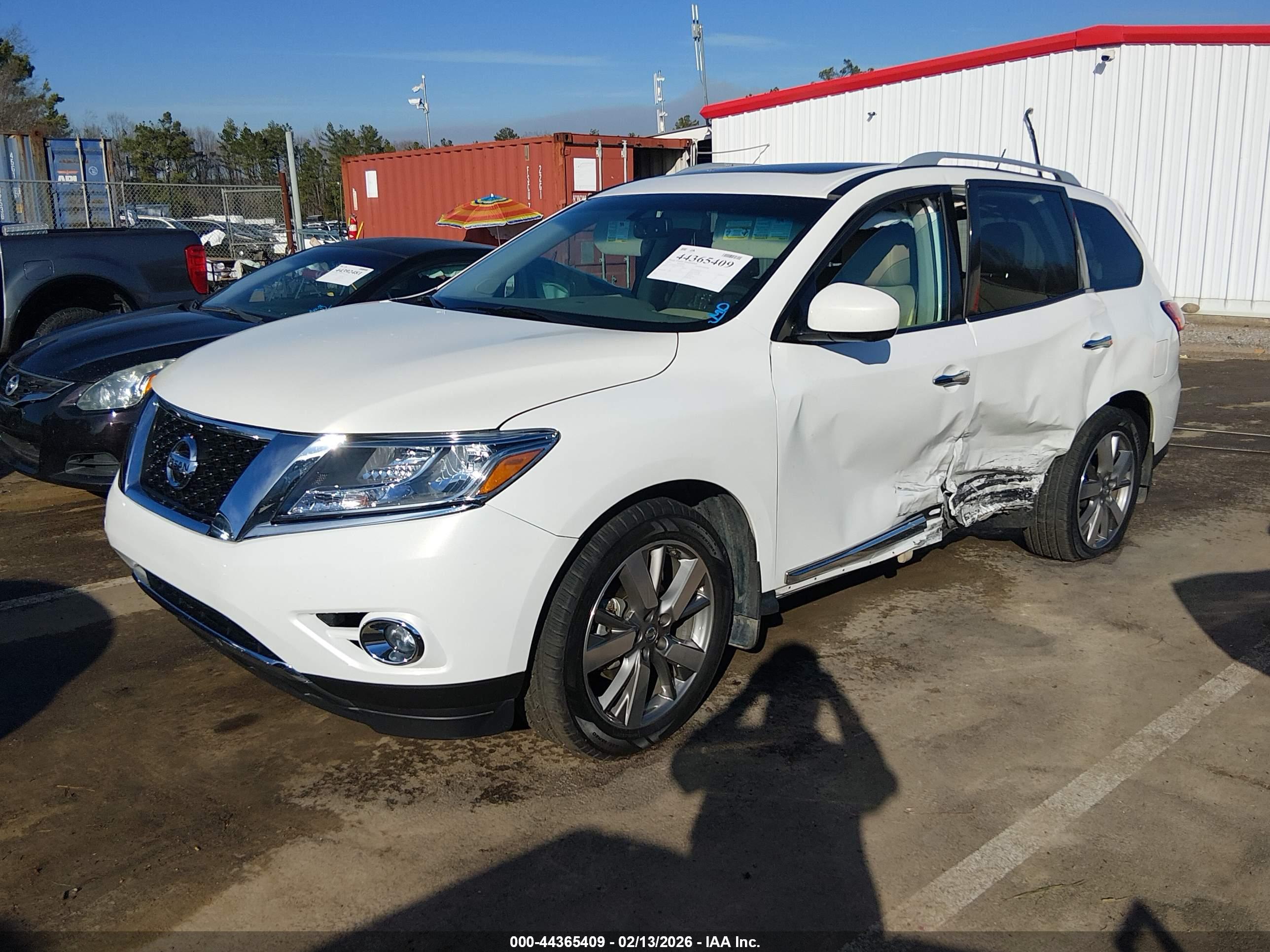 NISSAN PATHFINDER image 2