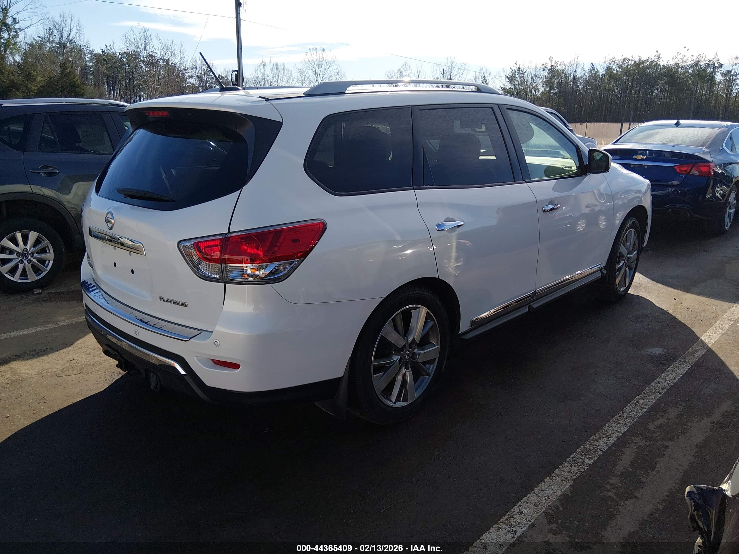 NISSAN PATHFINDER image 4
