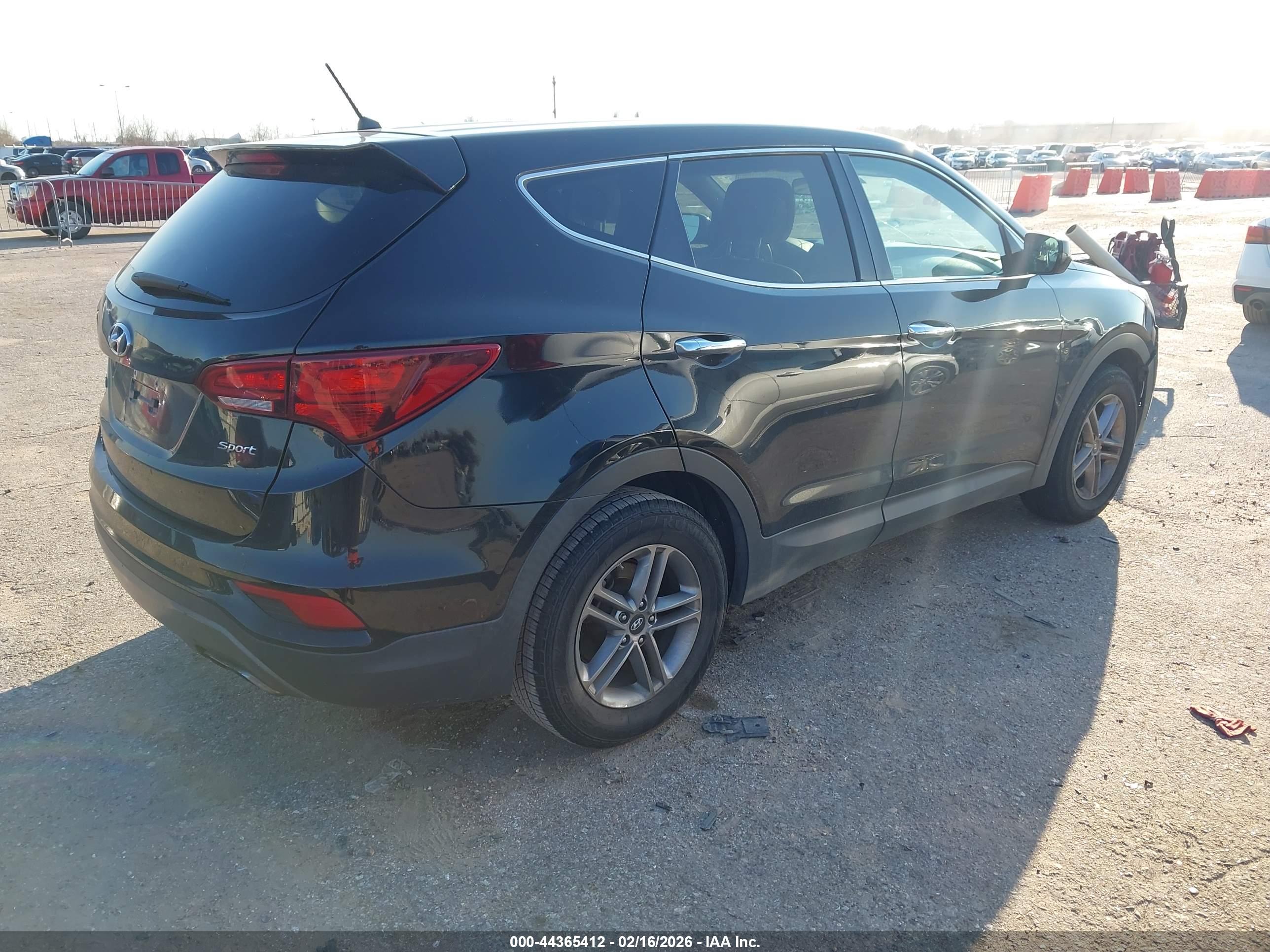 HYUNDAI SANTA image 4