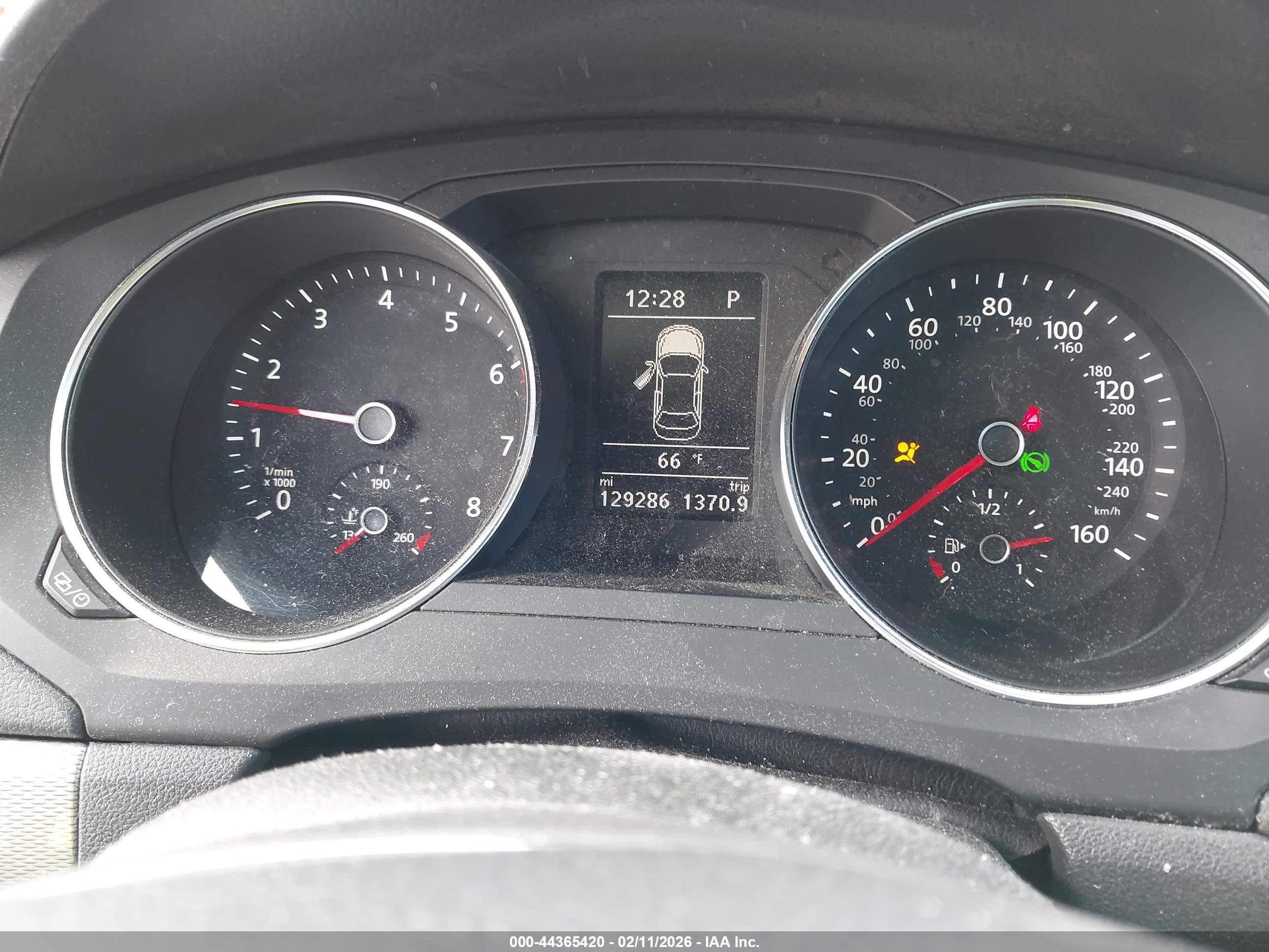 VOLKSWAGEN JETTA image 7