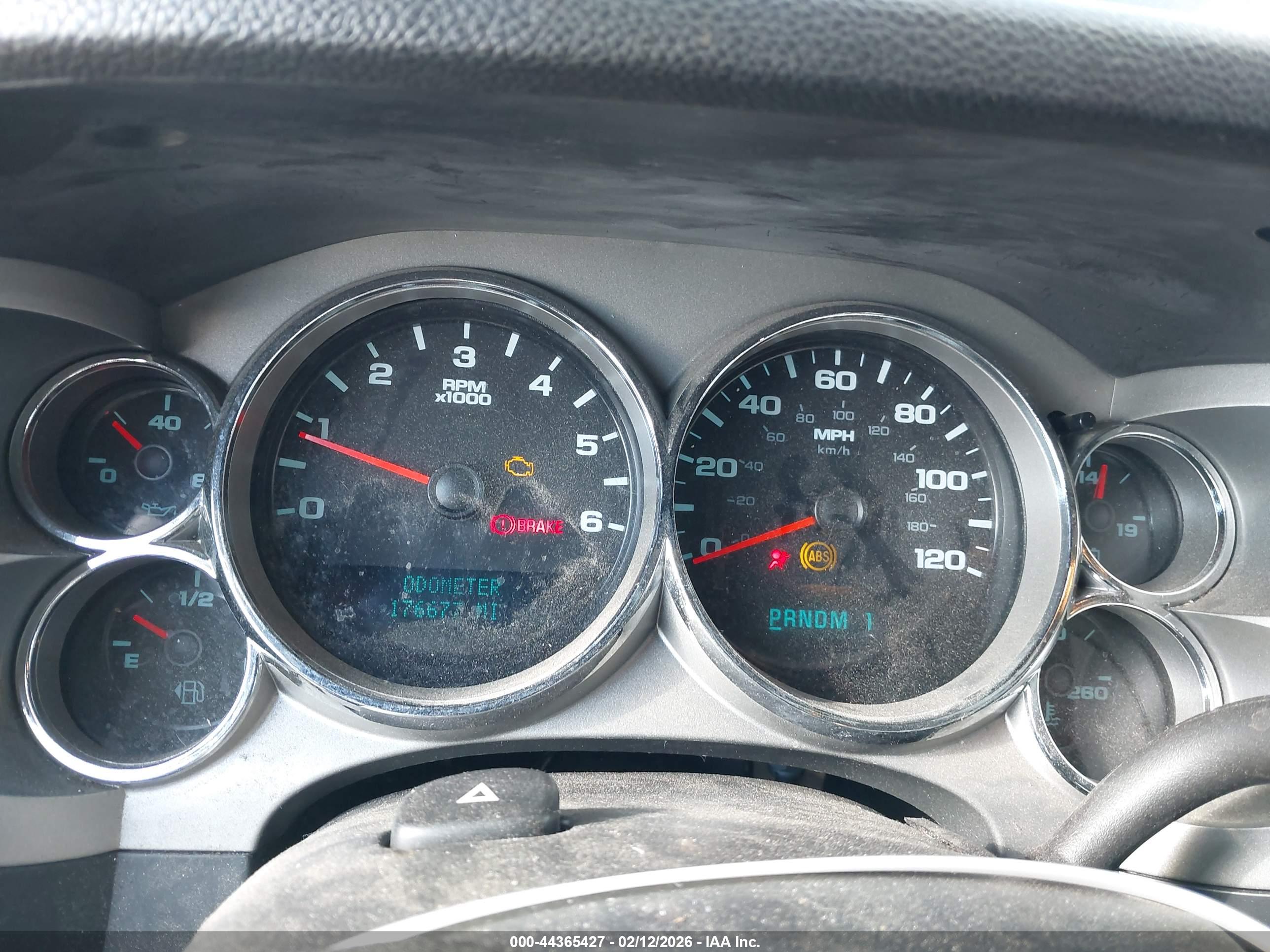 CHEVROLET SILVERADO image 7
