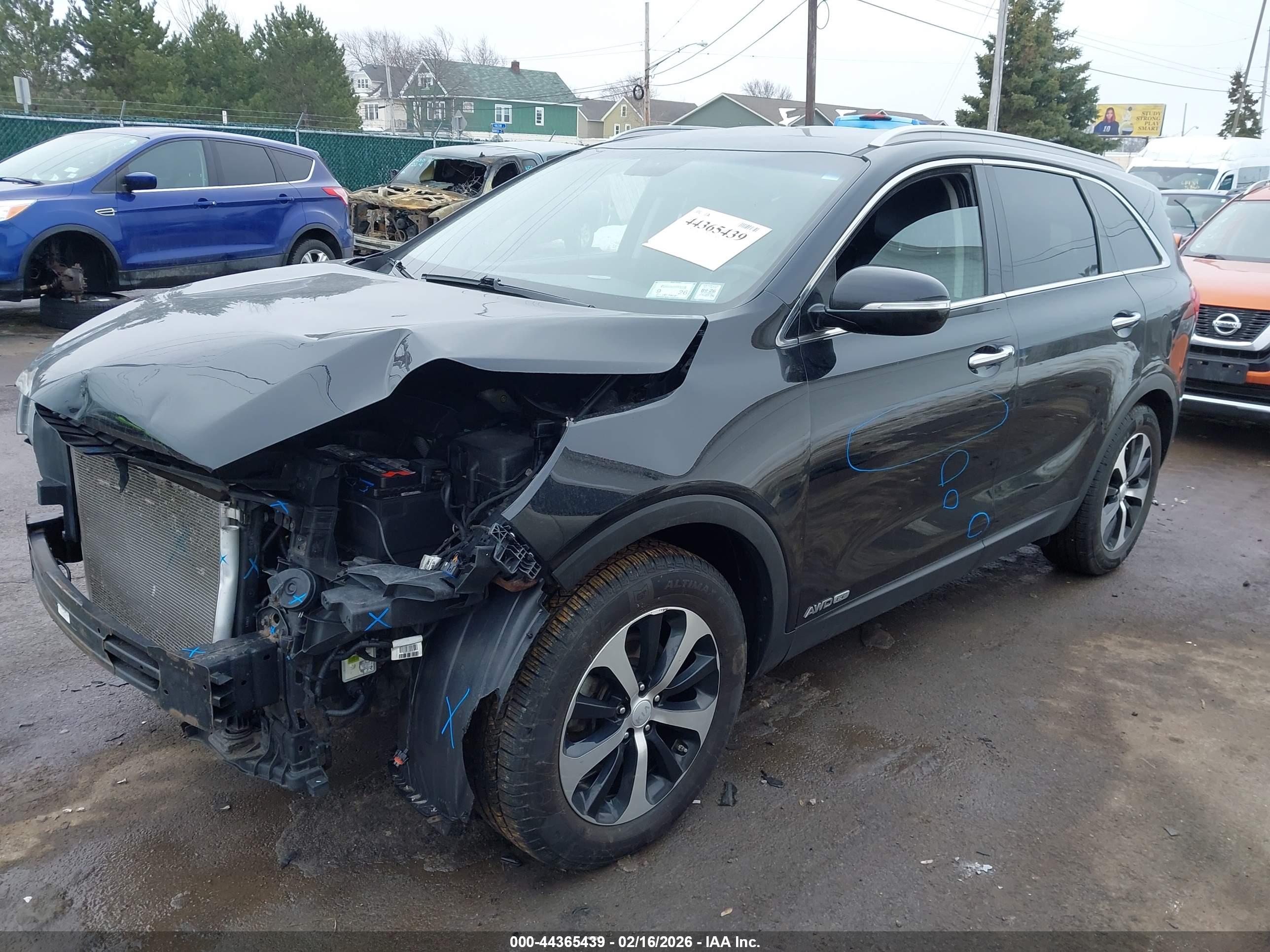 KIA SORENTO image 2