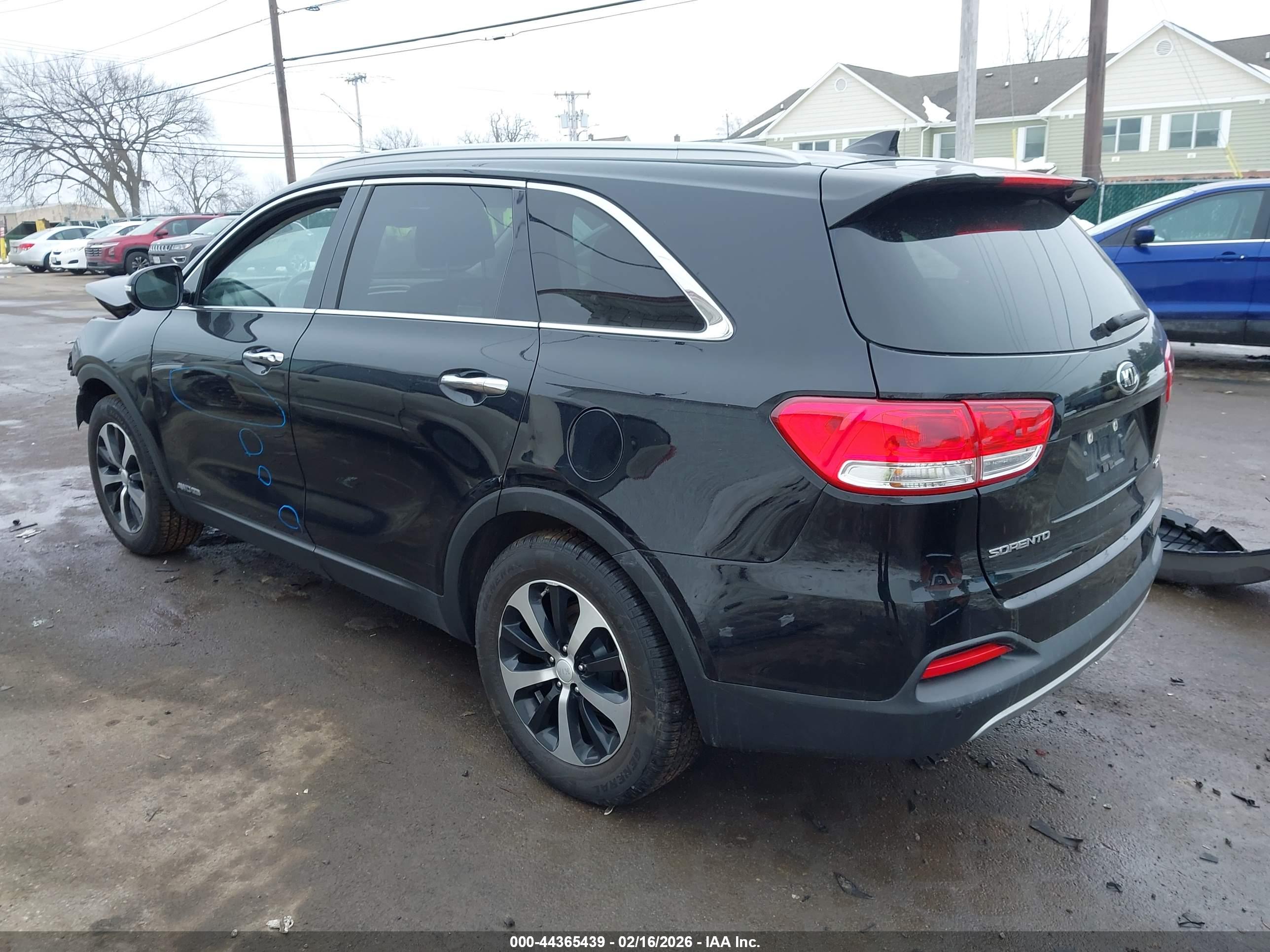 KIA SORENTO image 3