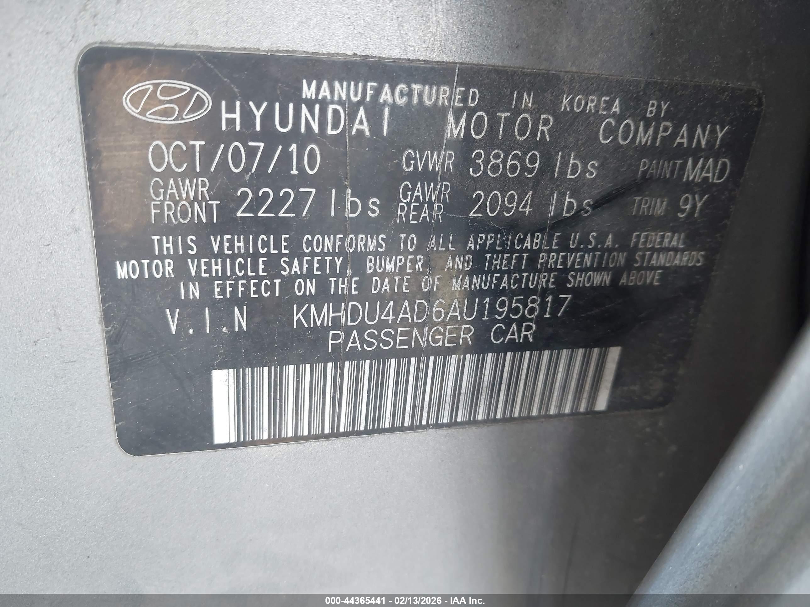 HYUNDAI ELANTRA image 9