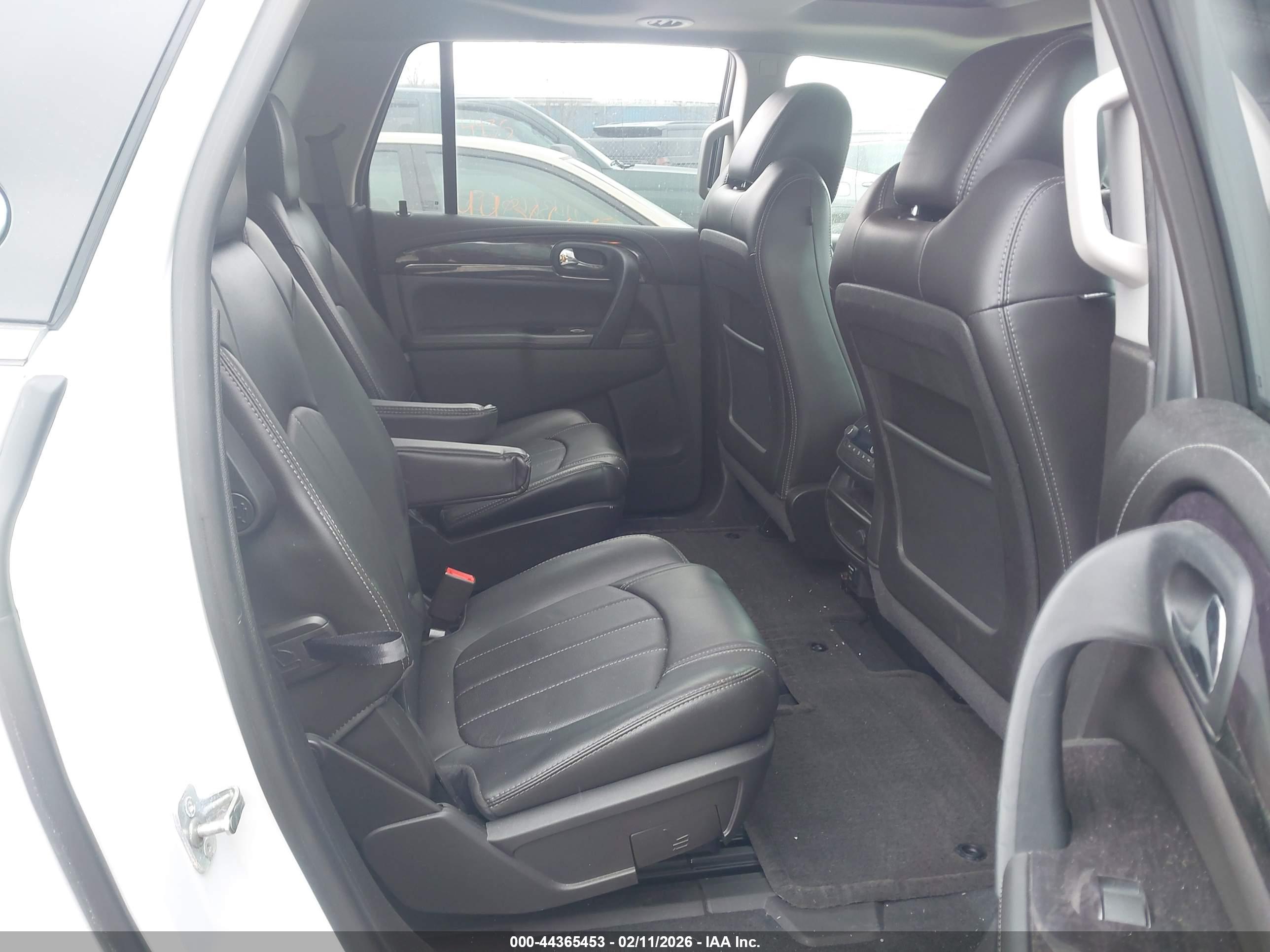 BUICK ENCLAVE image 8