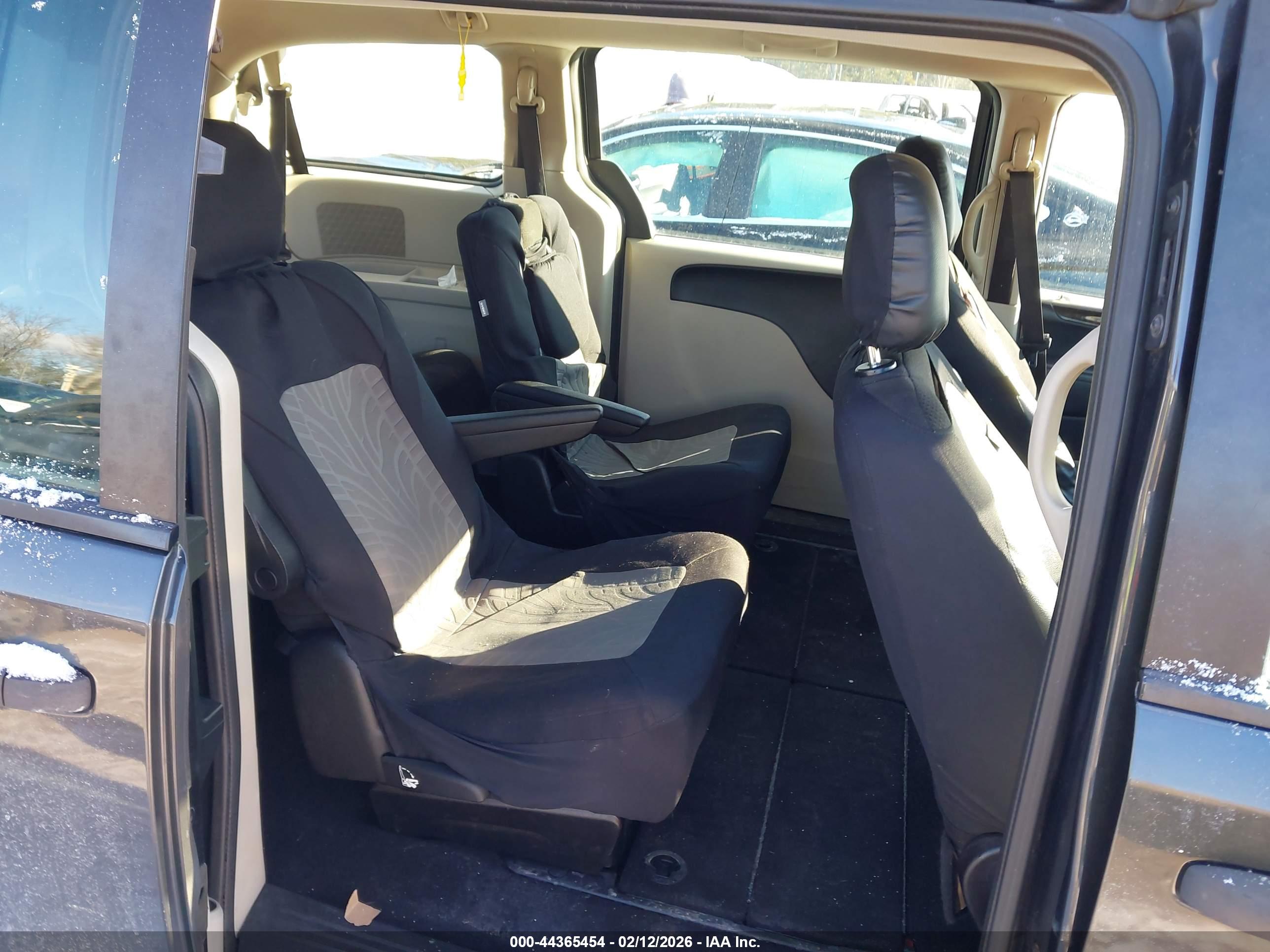 DODGE GRAND image 8