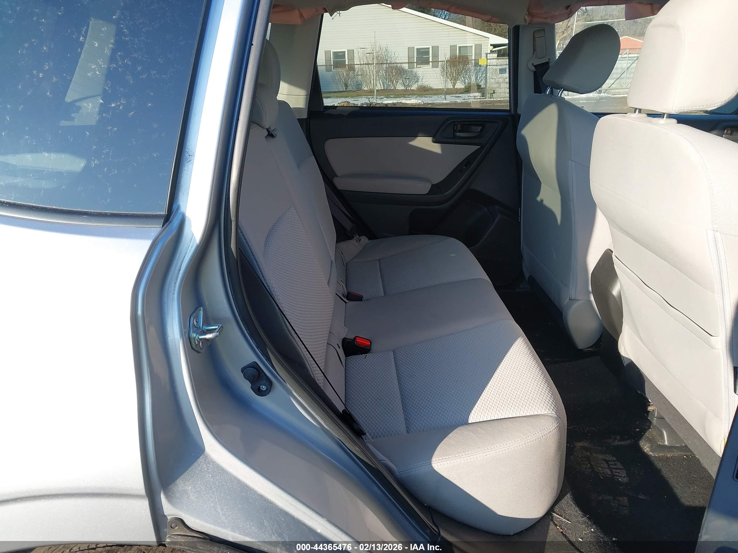 SUBARU FORESTER image 8
