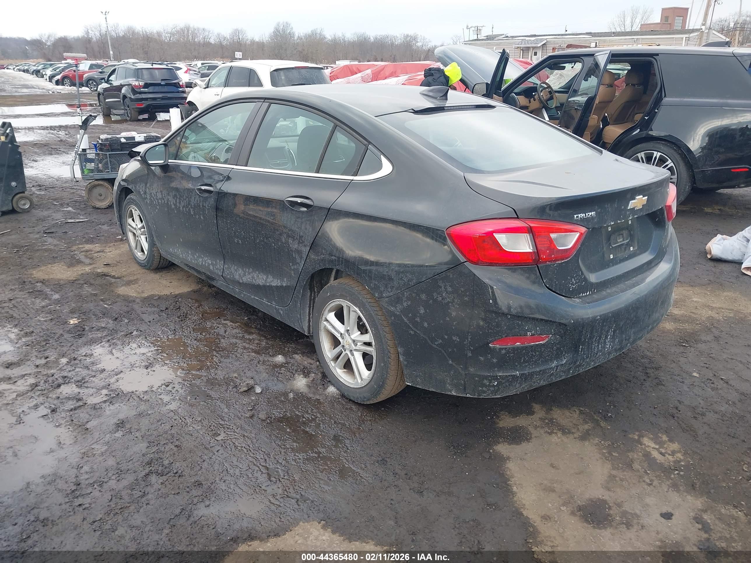 CHEVROLET CRUZE image 3