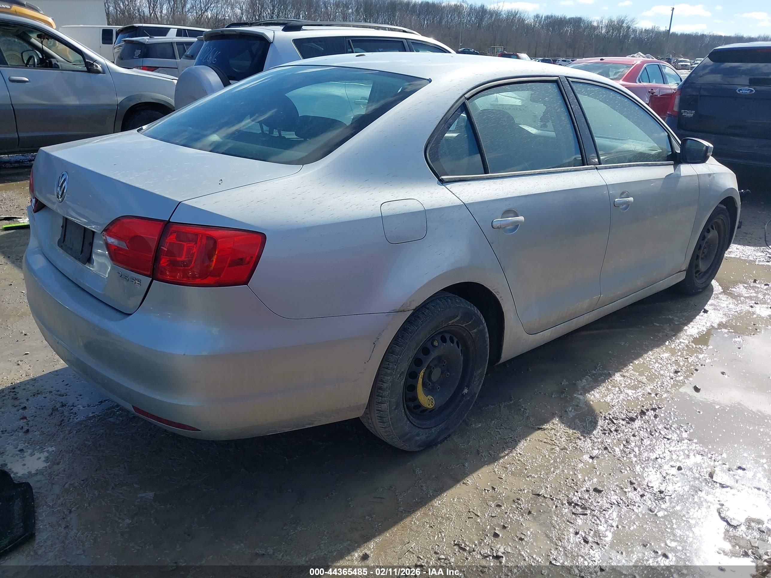 VOLKSWAGEN JETTA image 4