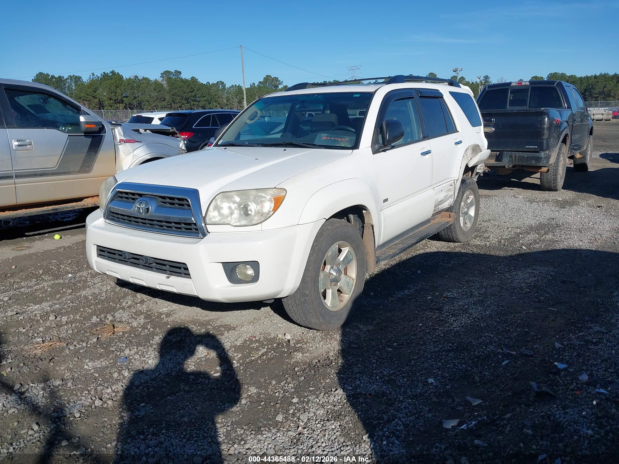 TOYOTA 4RUNNER image 2
