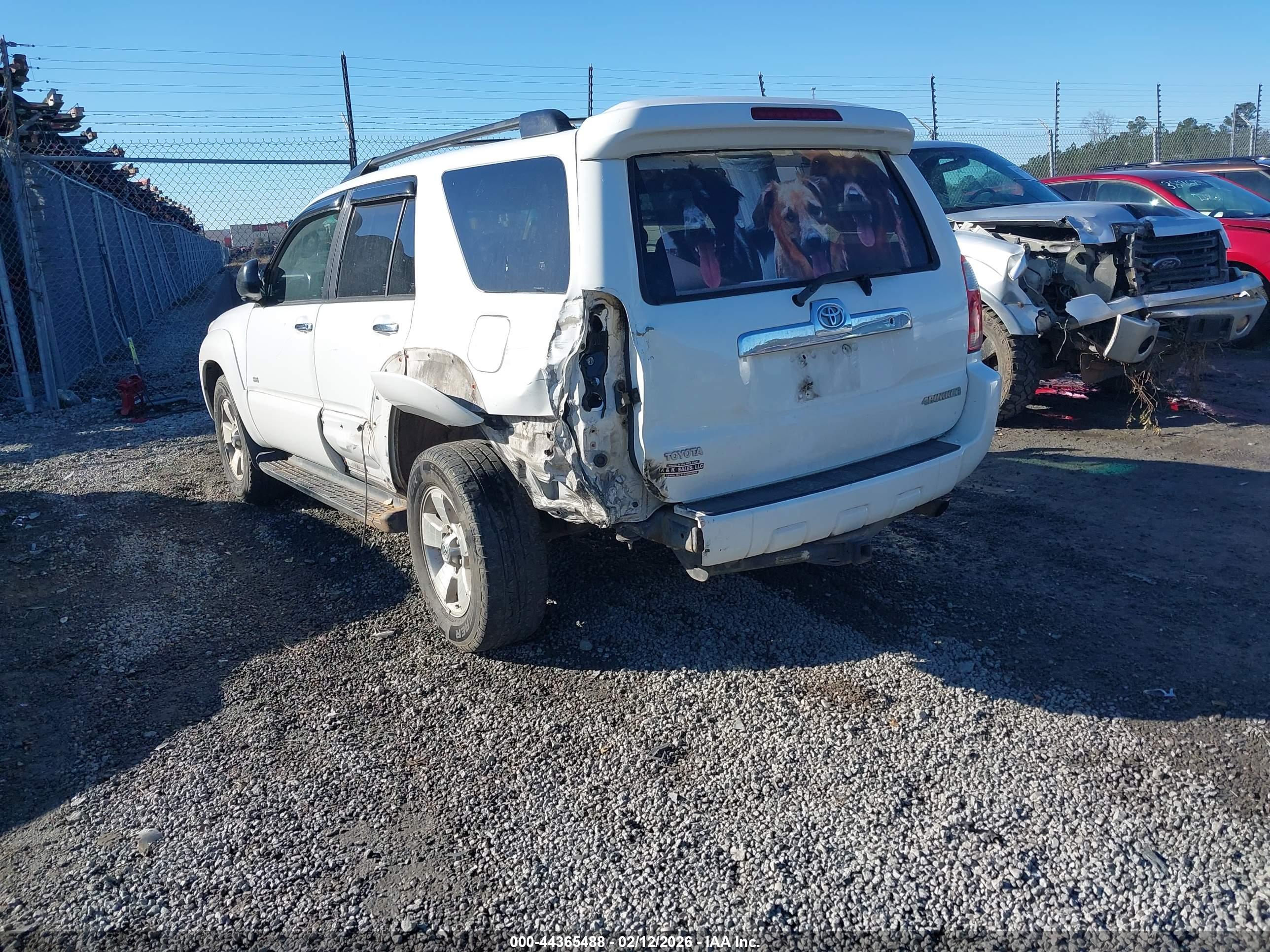 TOYOTA 4RUNNER image 3