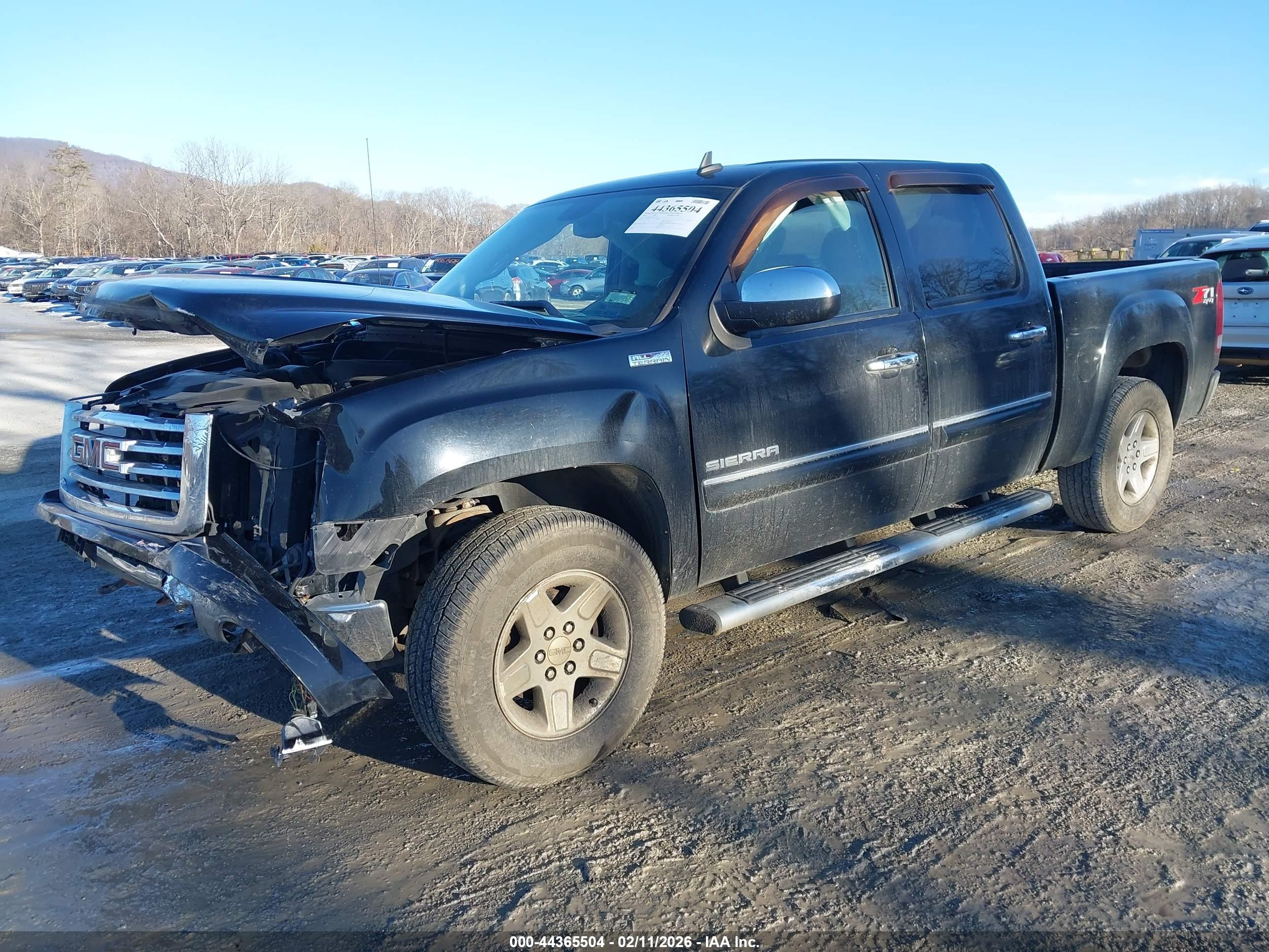 GMC SIERRA image 2