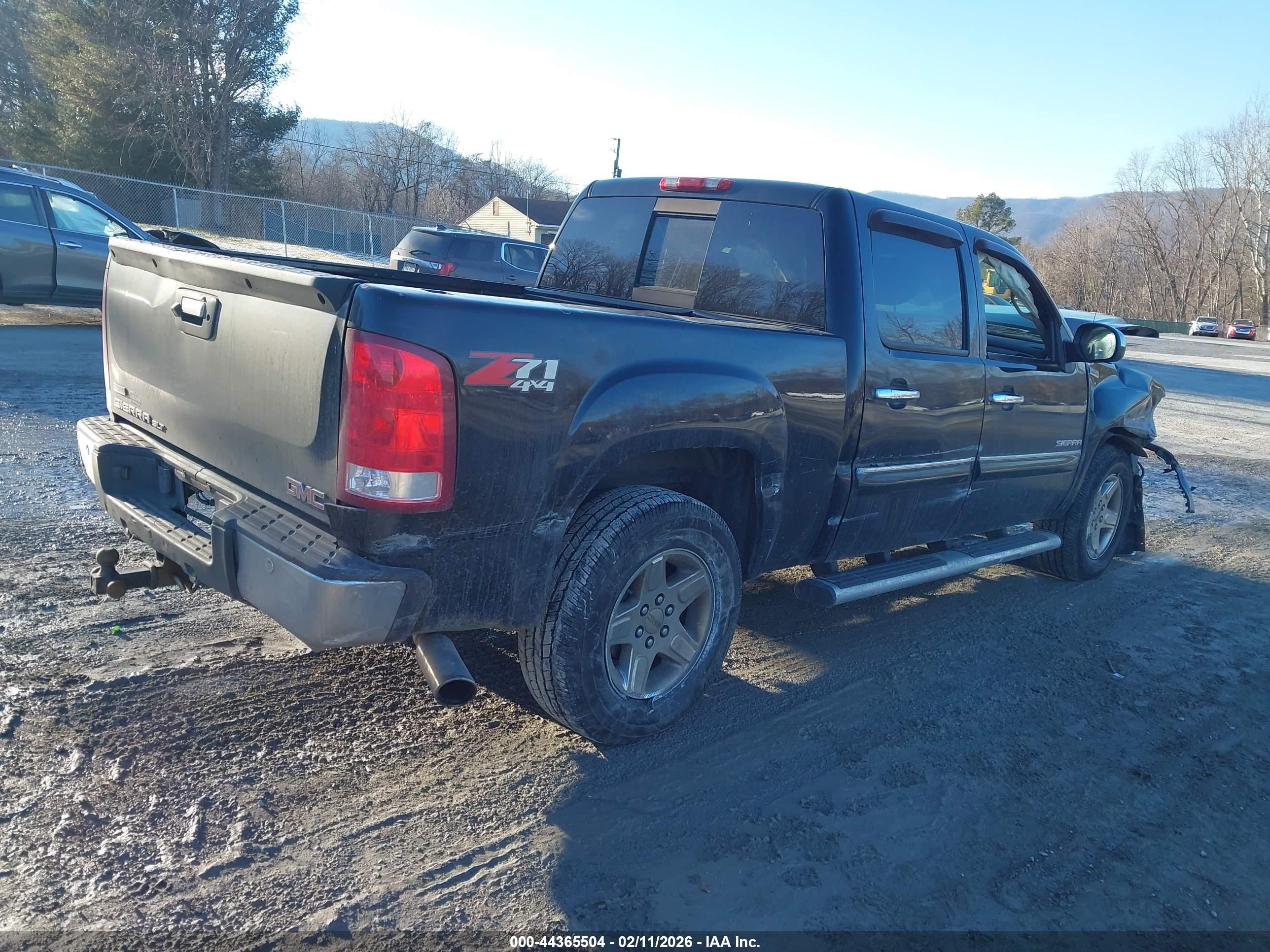 GMC SIERRA image 4