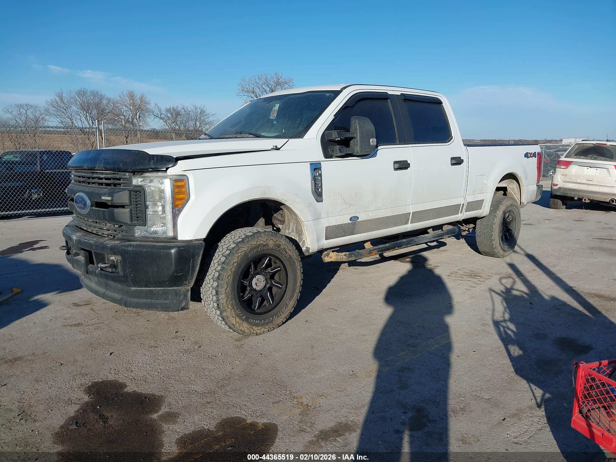 FORD F-250 image 2