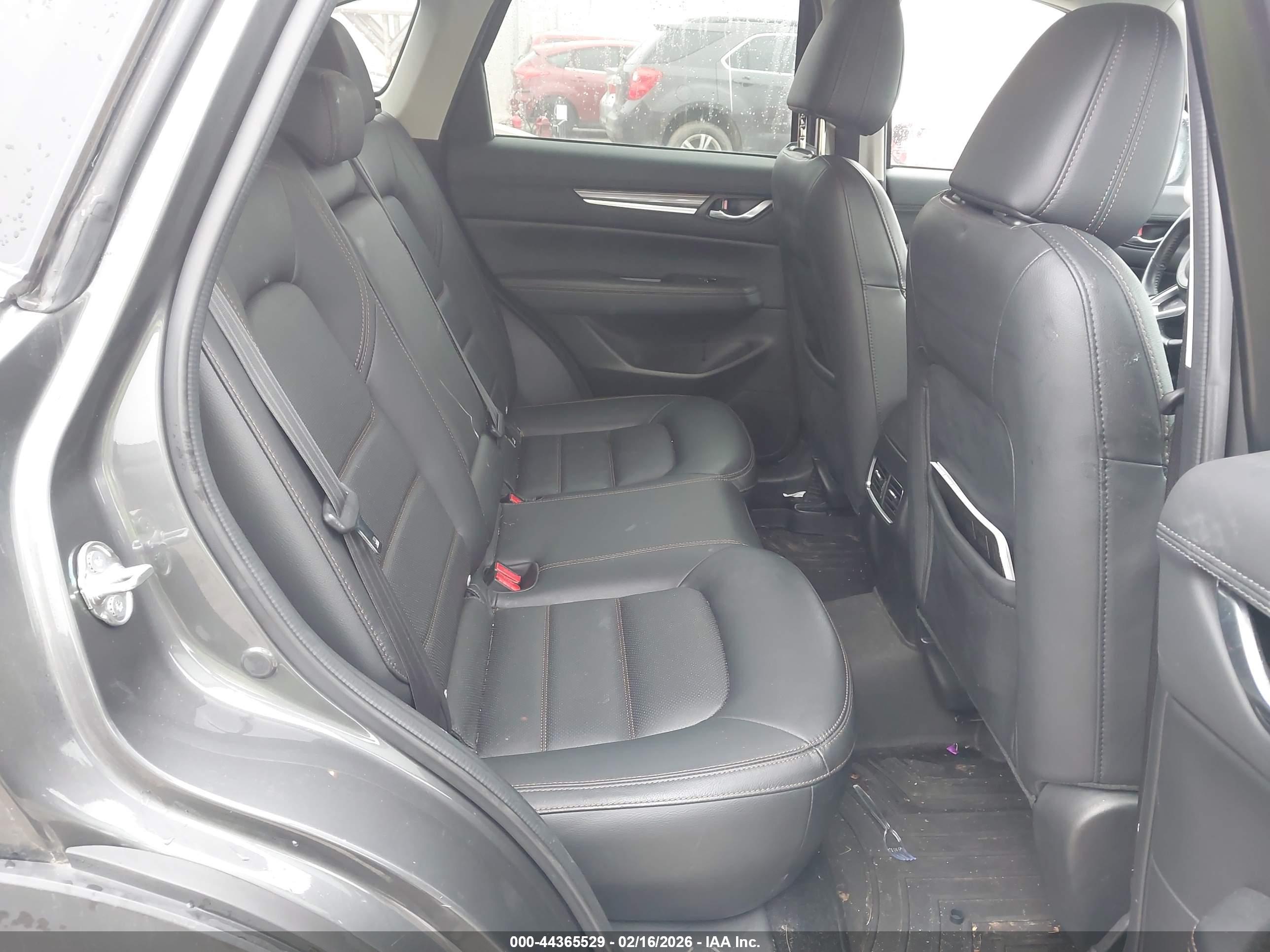 MAZDA CX-5 image 8