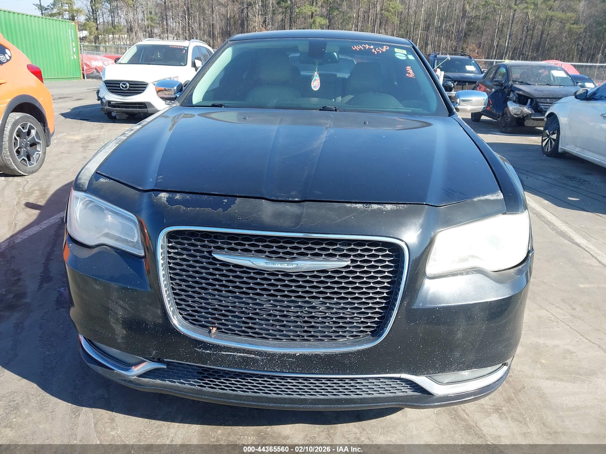 CHRYSLER 300C image 6