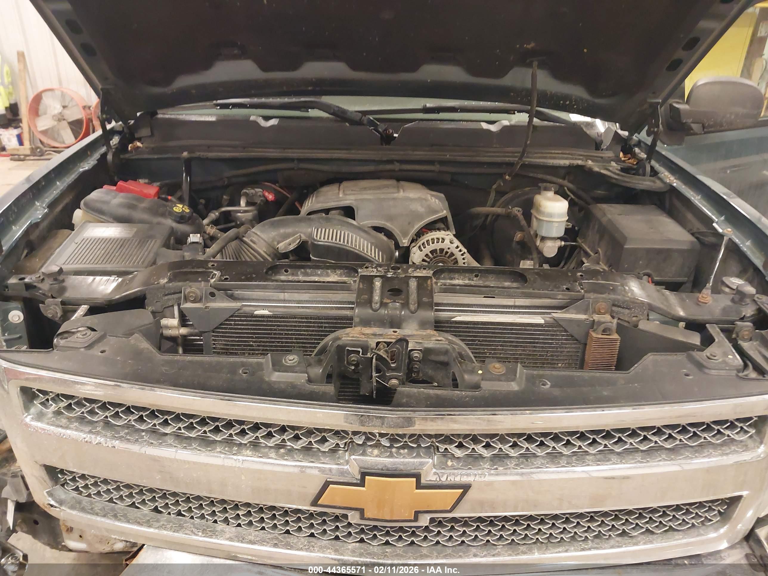 CHEVROLET SILVERADO image 10