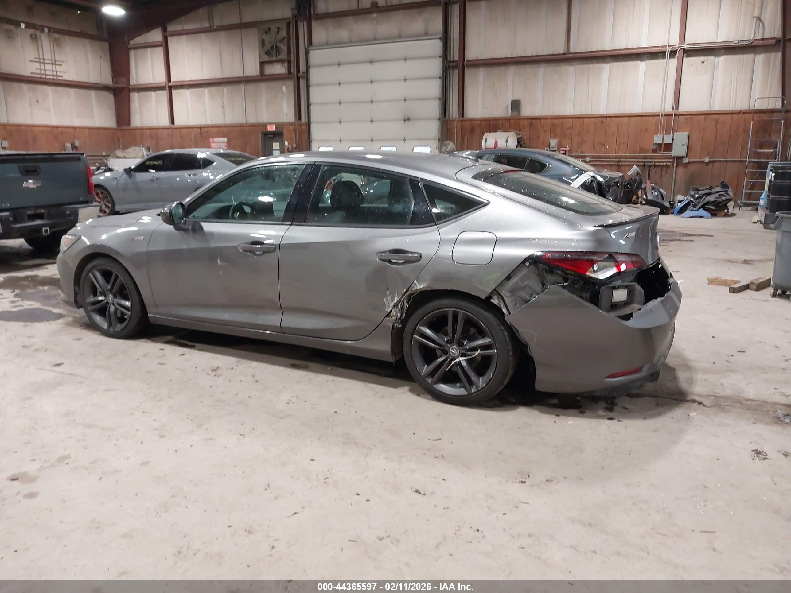 ACURA INTEGRA image 3