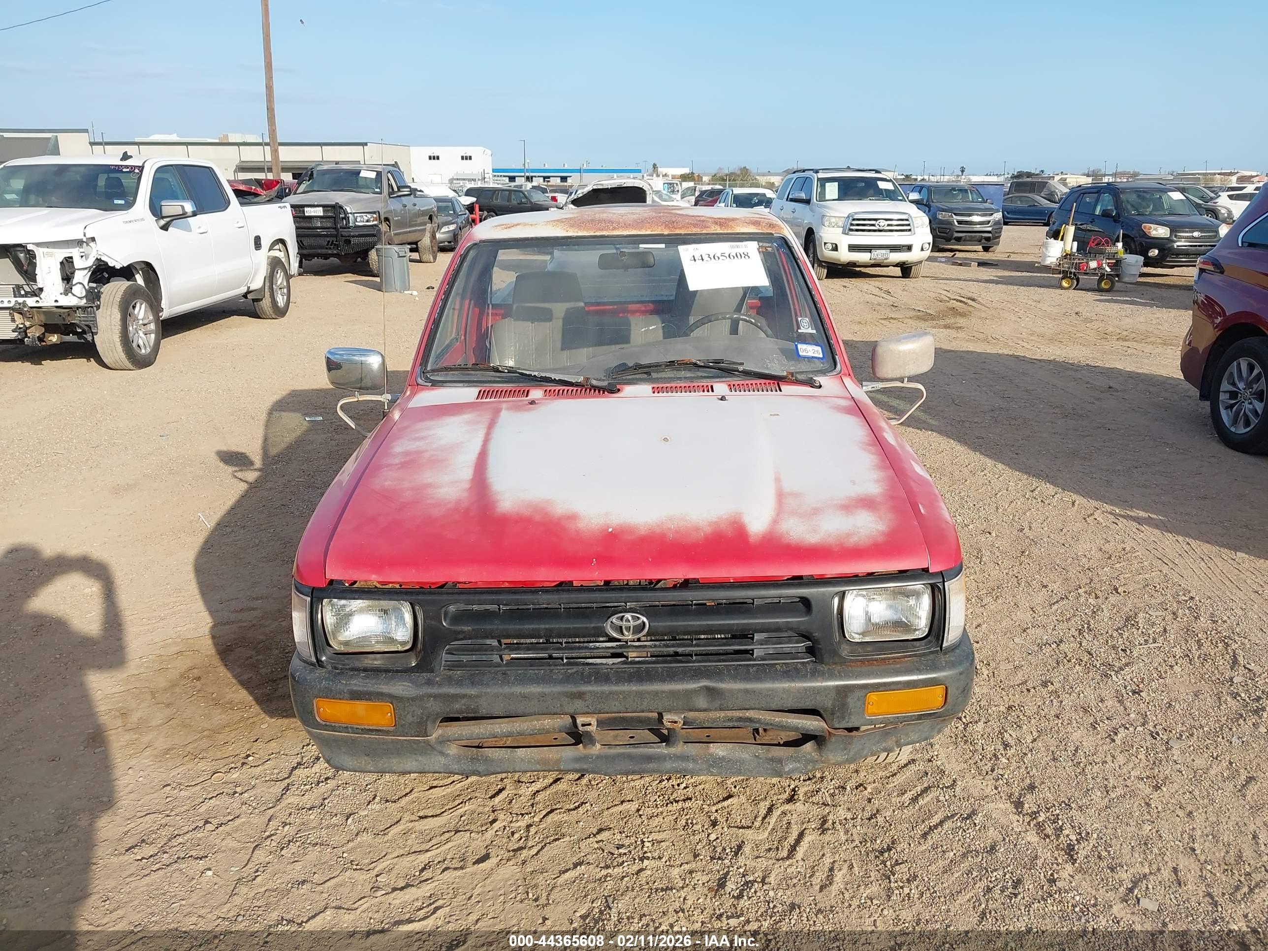 TOYOTA PICKUP image 6