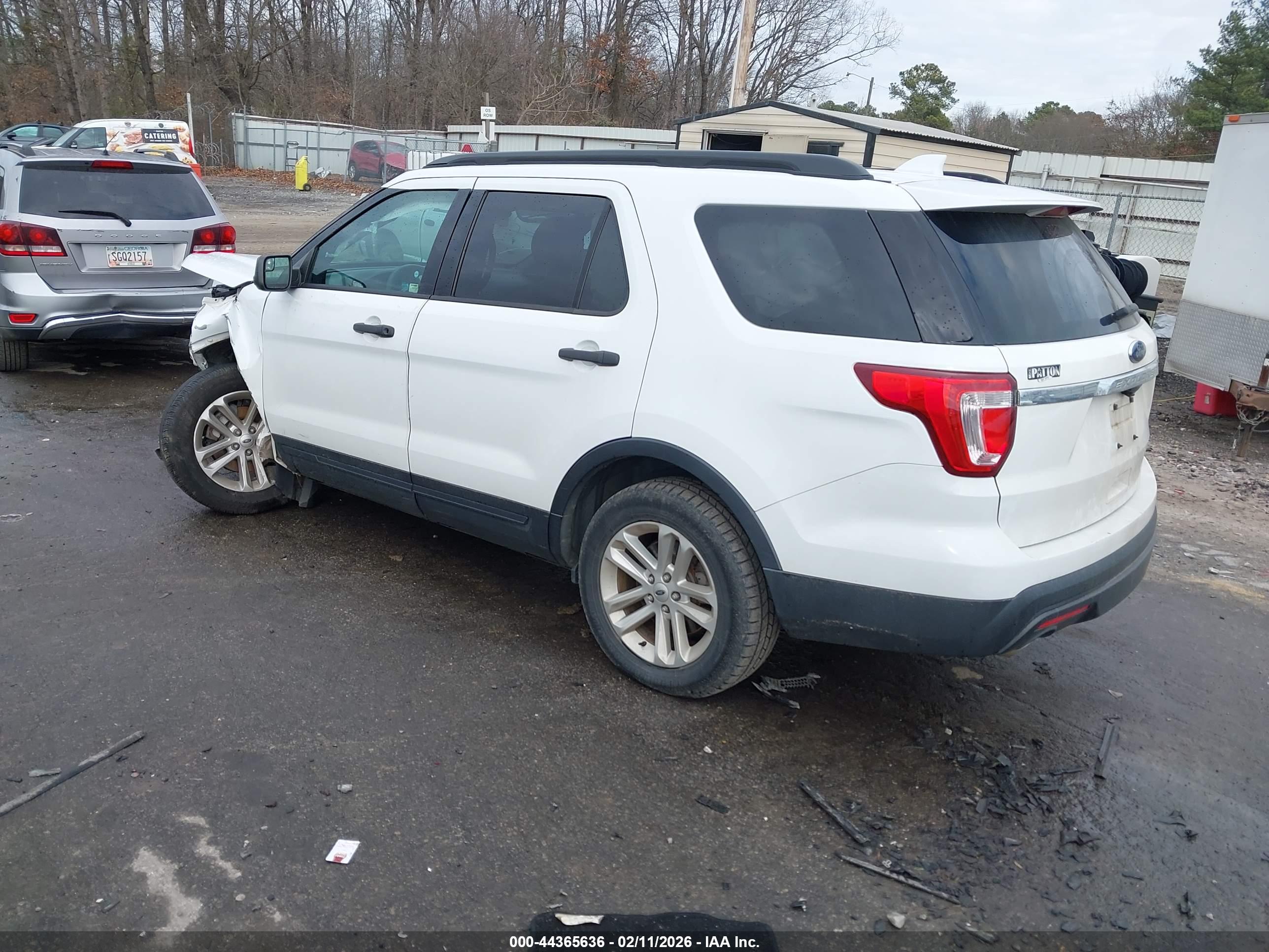 FORD EXPLORER image 3