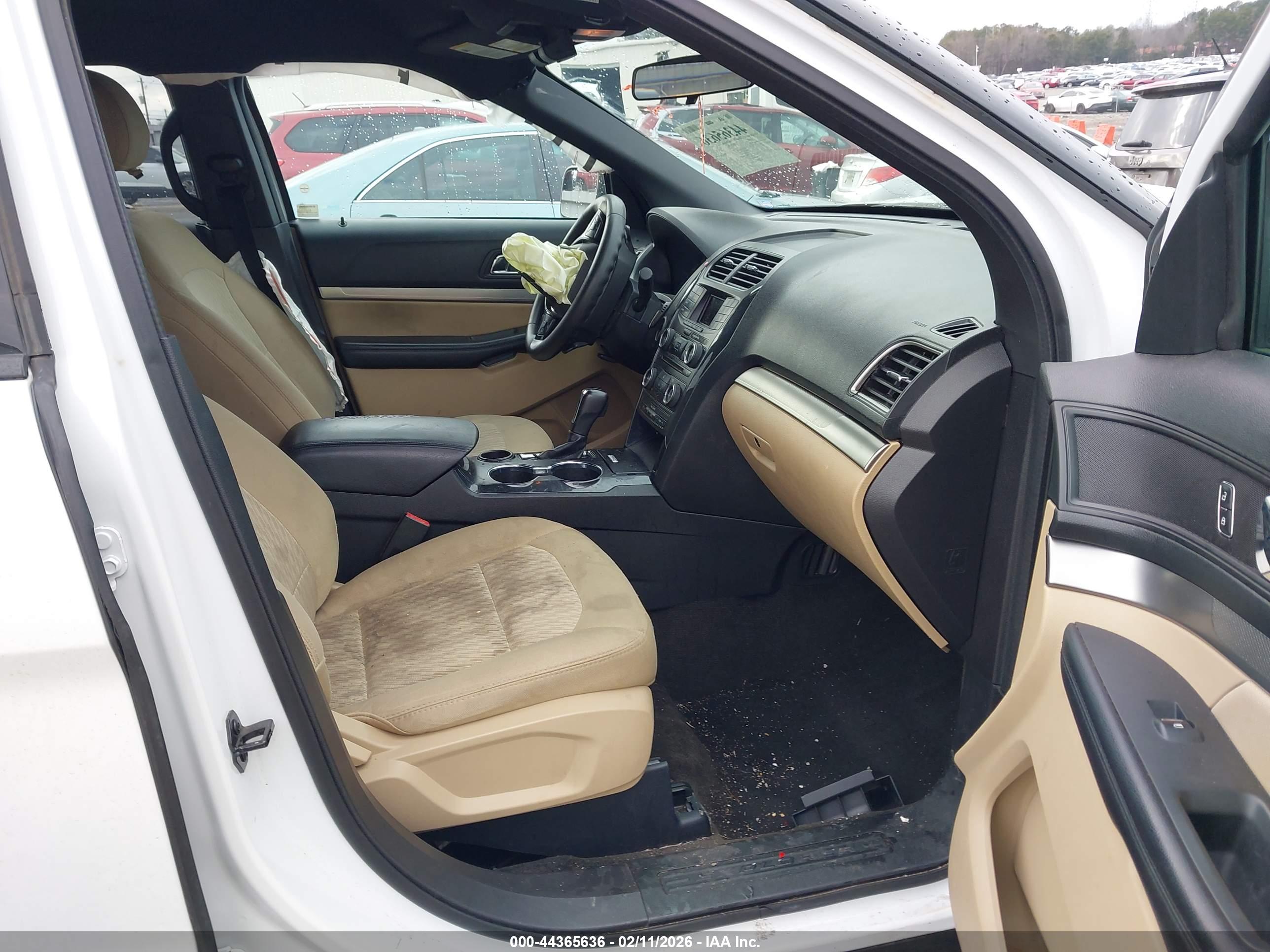 FORD EXPLORER image 5