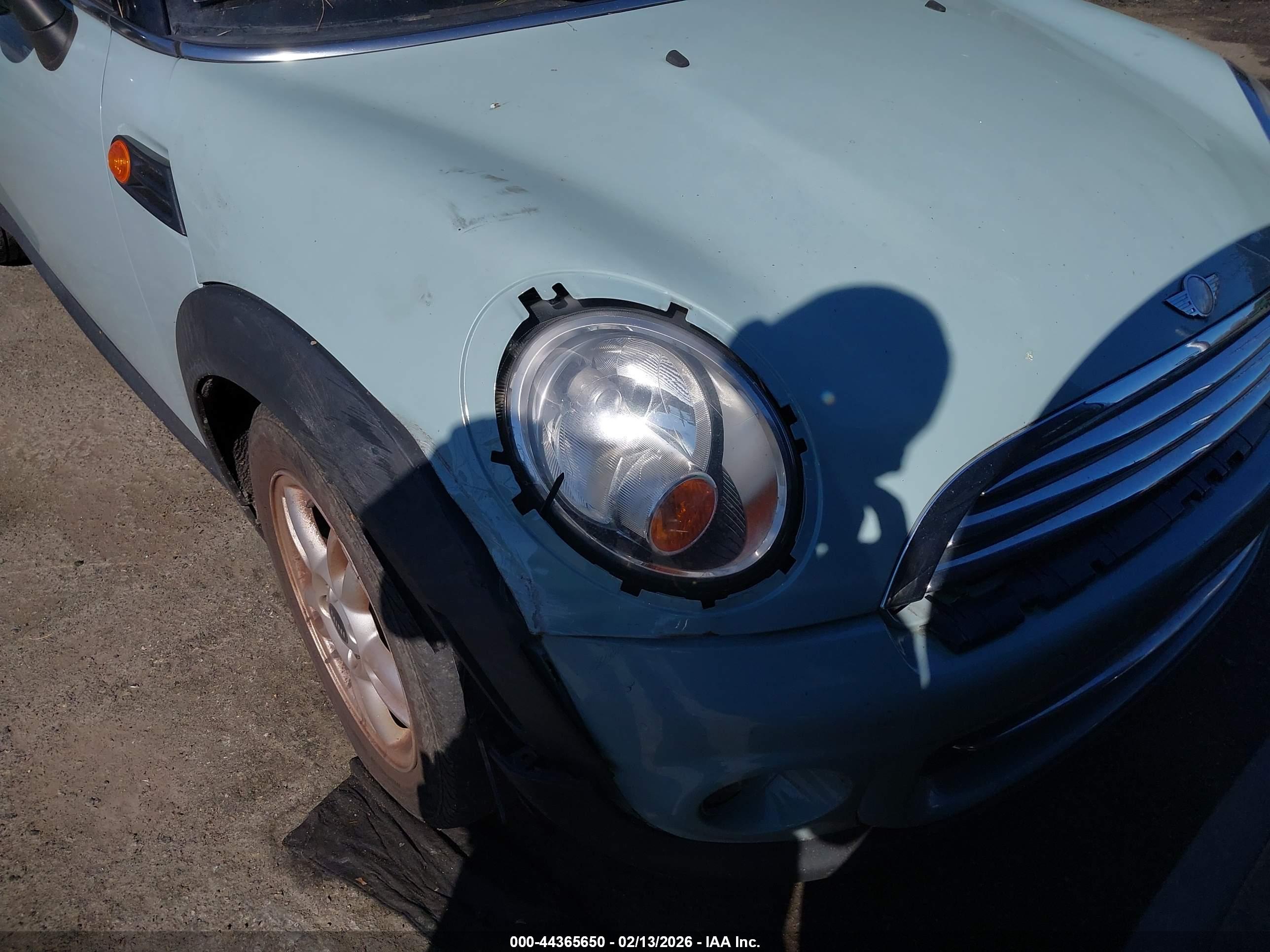 MINI COOPER image 6