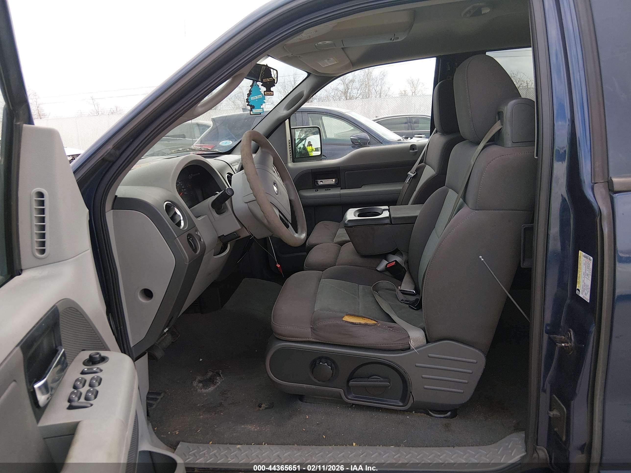 FORD F-150 image 8