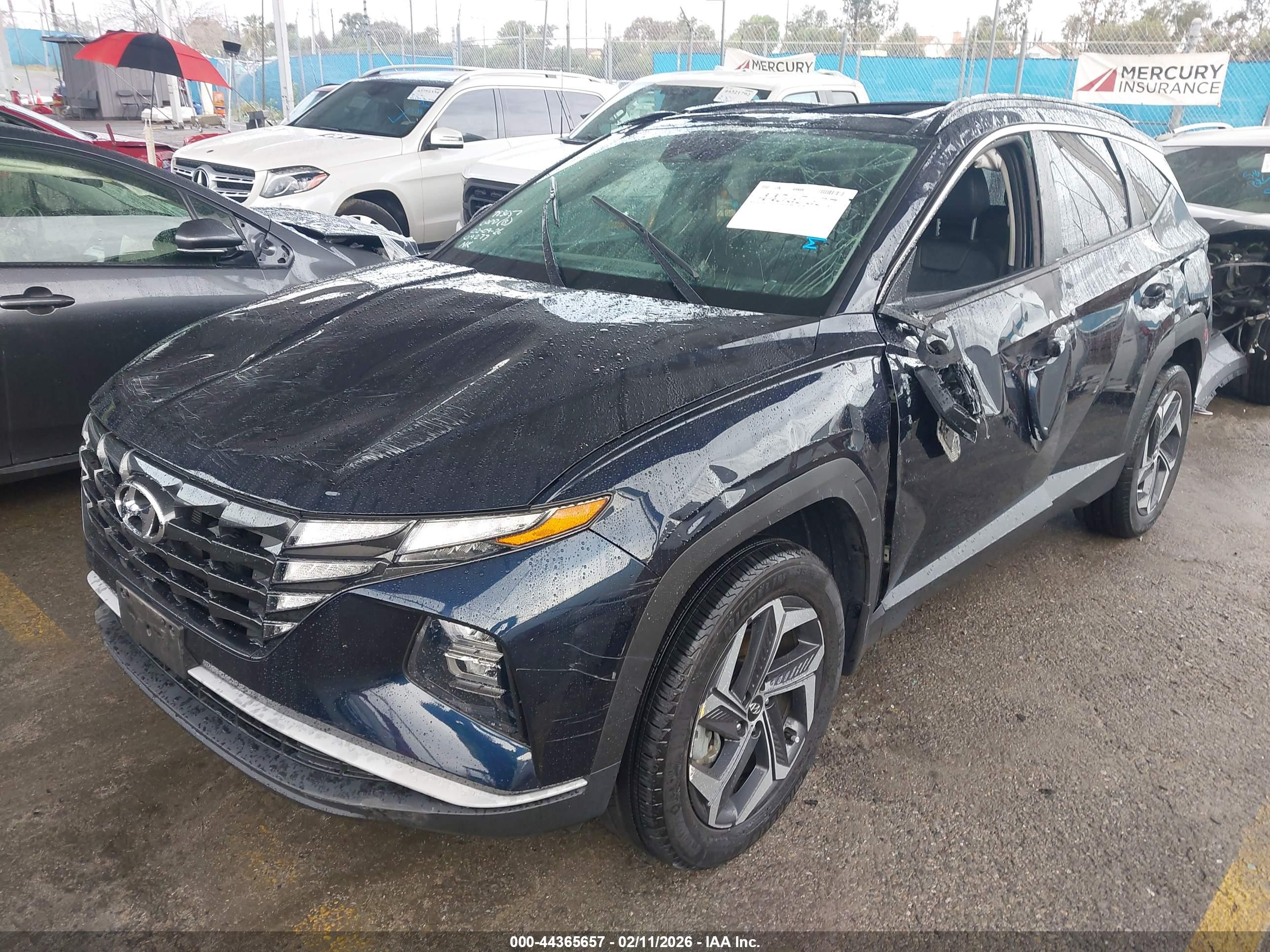 HYUNDAI TUCSON image 2