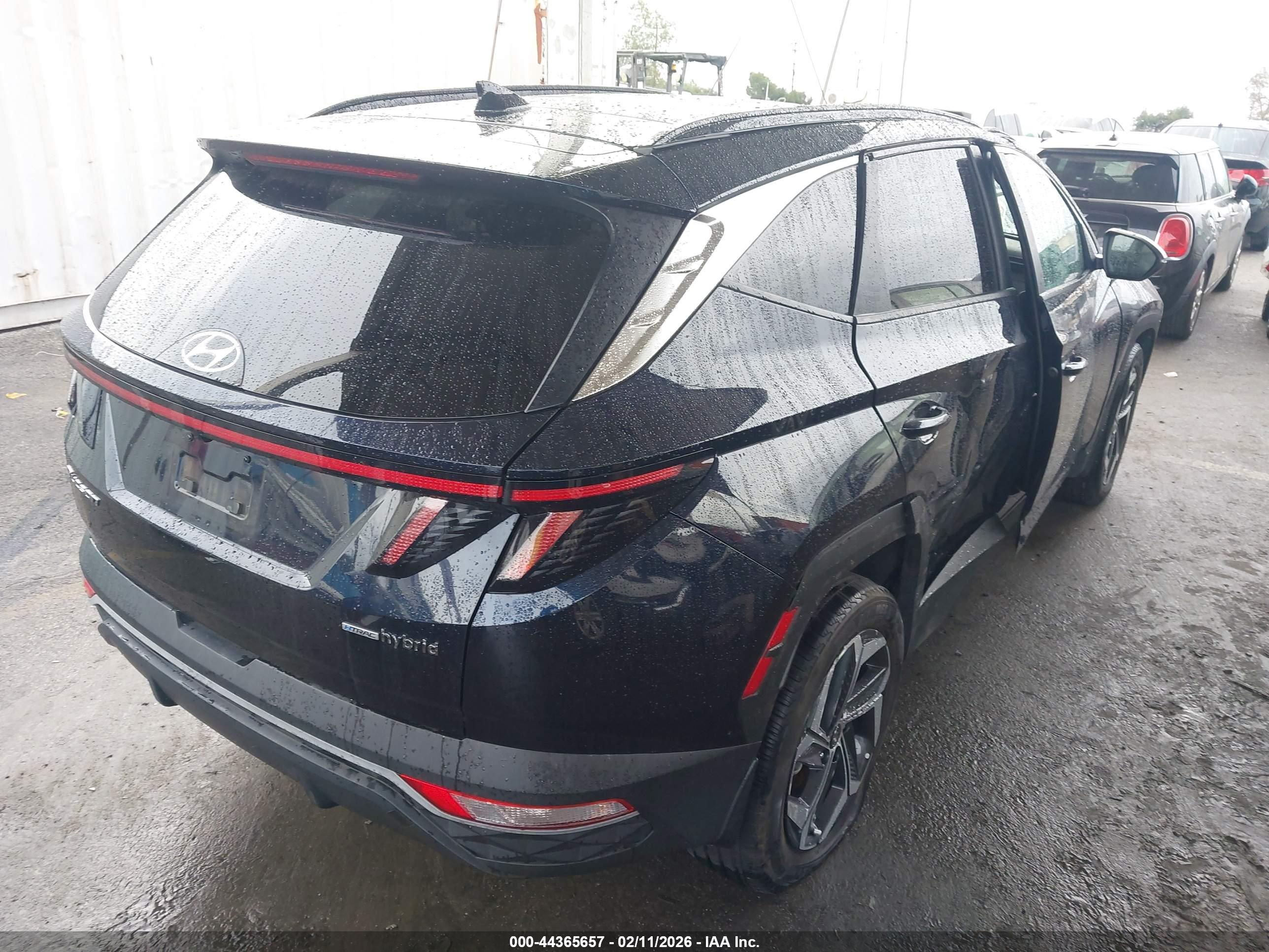 HYUNDAI TUCSON image 4
