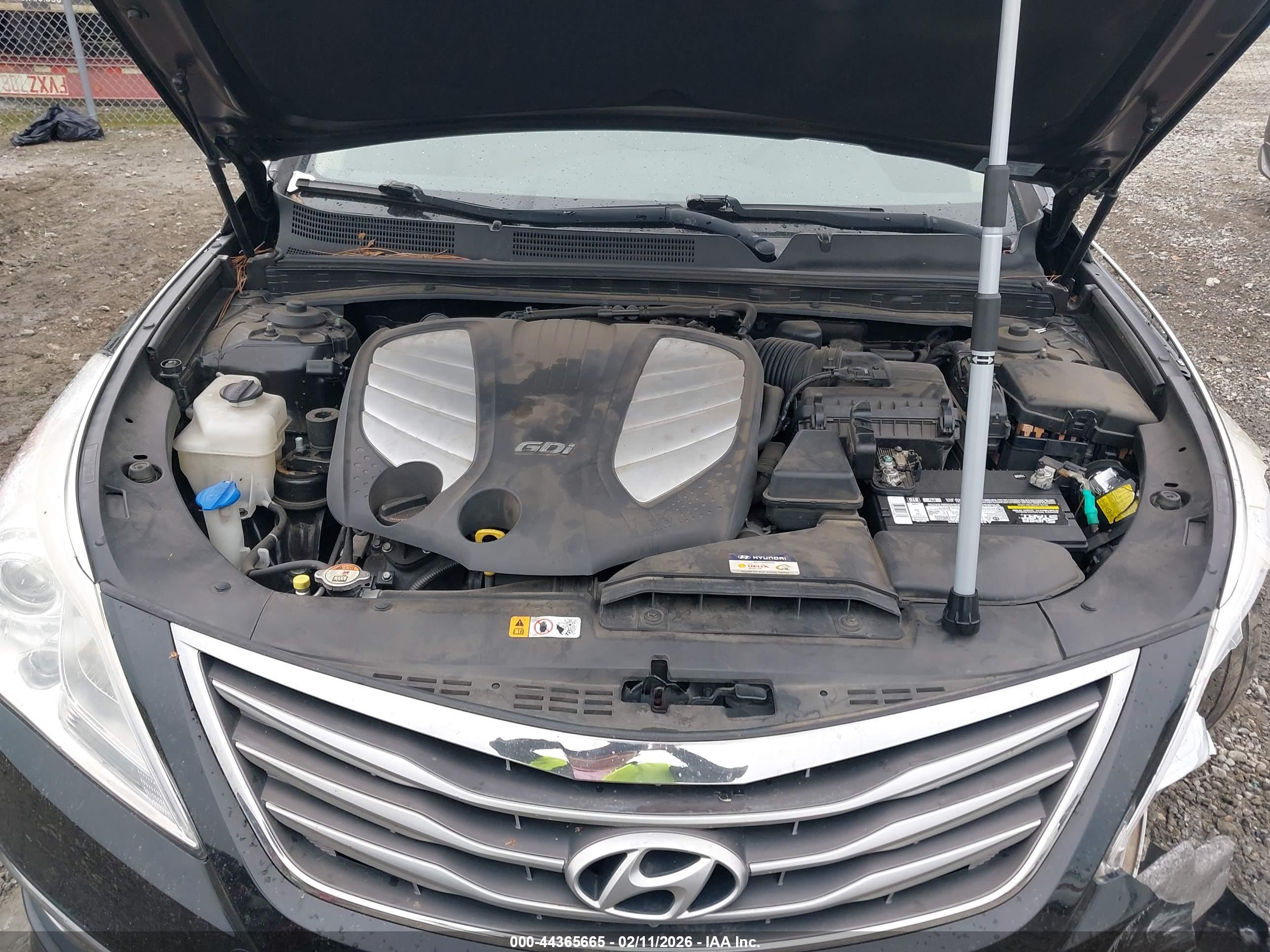 HYUNDAI AZERA image 10
