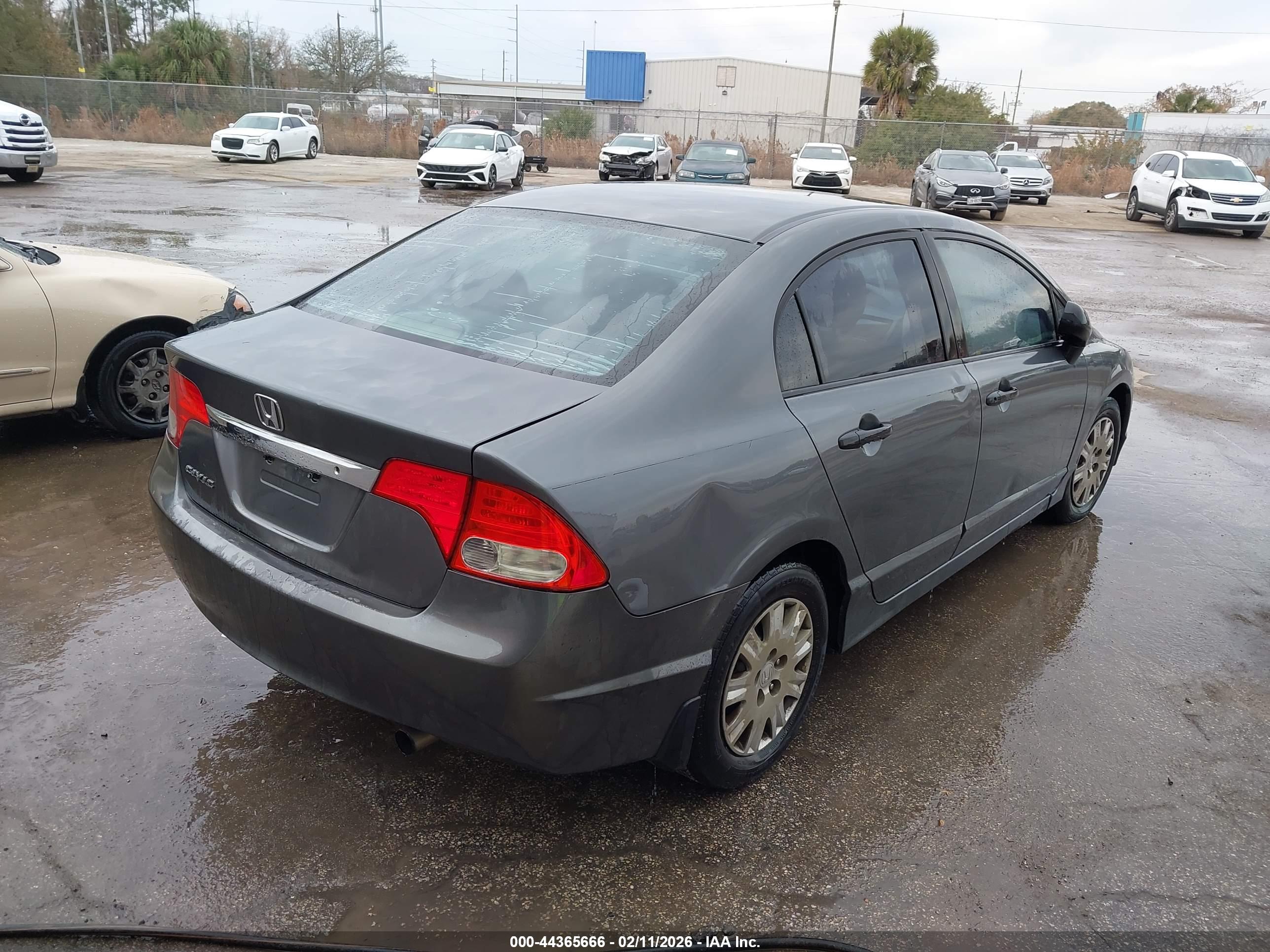 HONDA CIVIC image 4