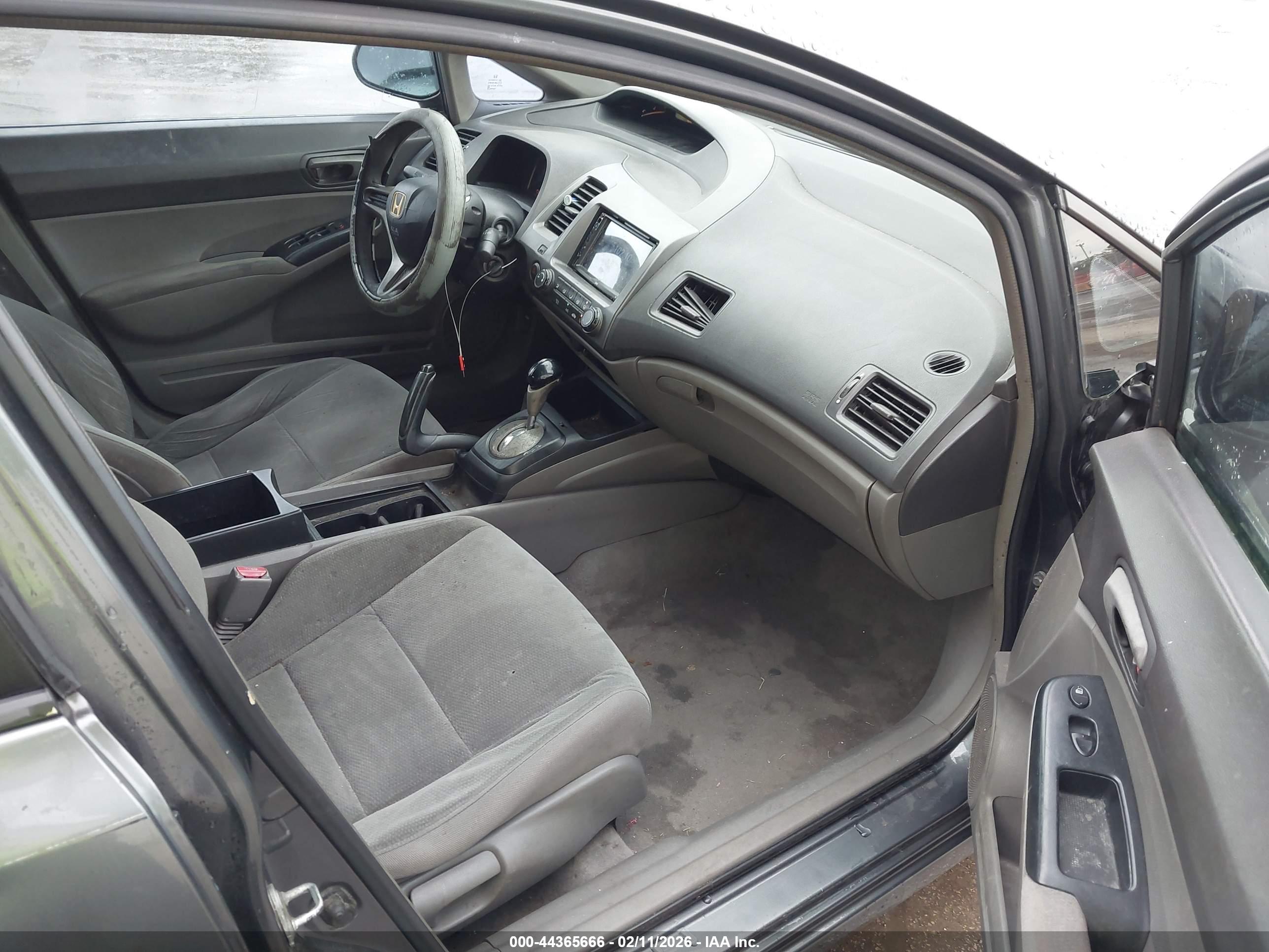 HONDA CIVIC image 5