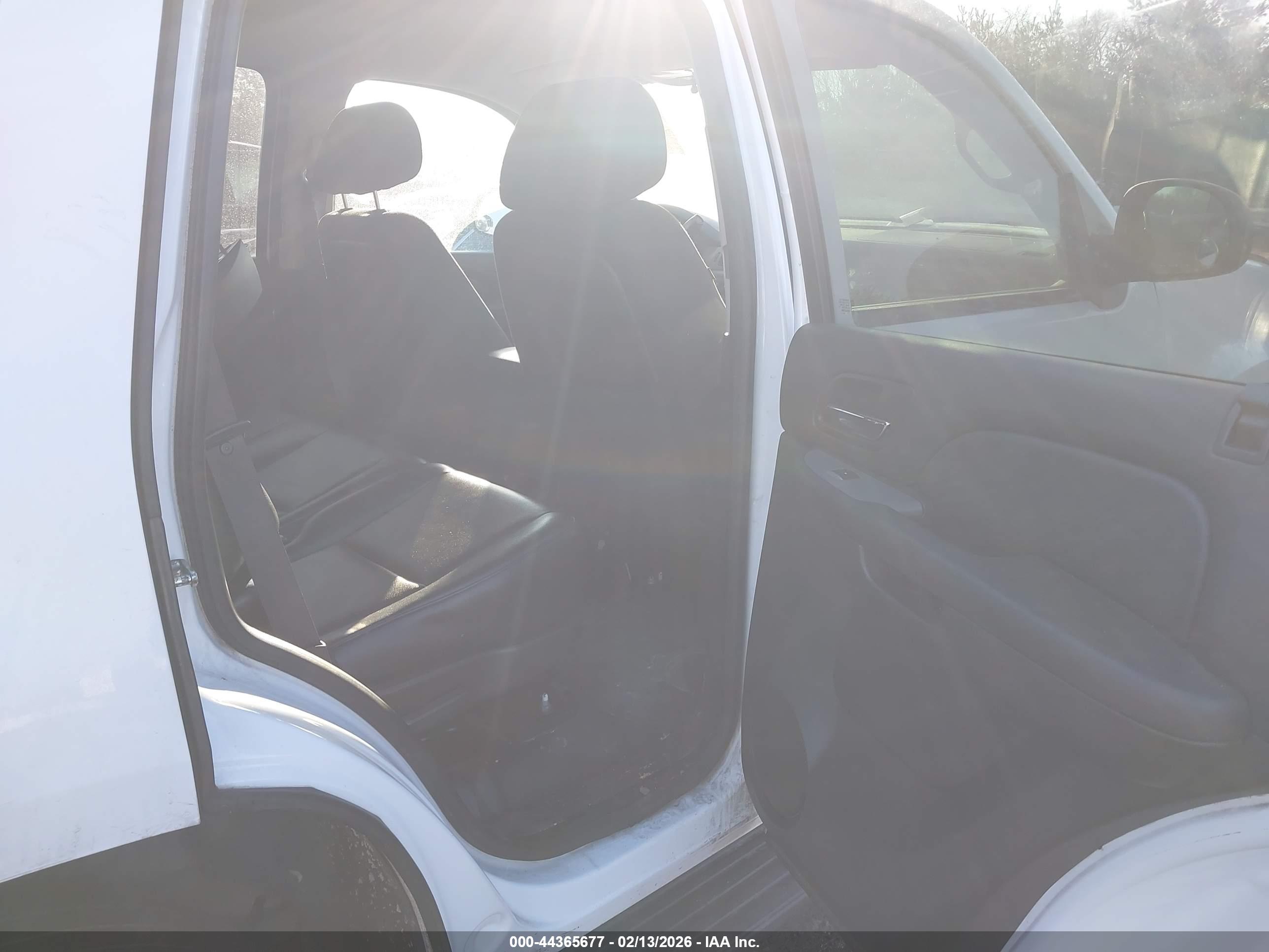 CHEVROLET TAHOE image 8