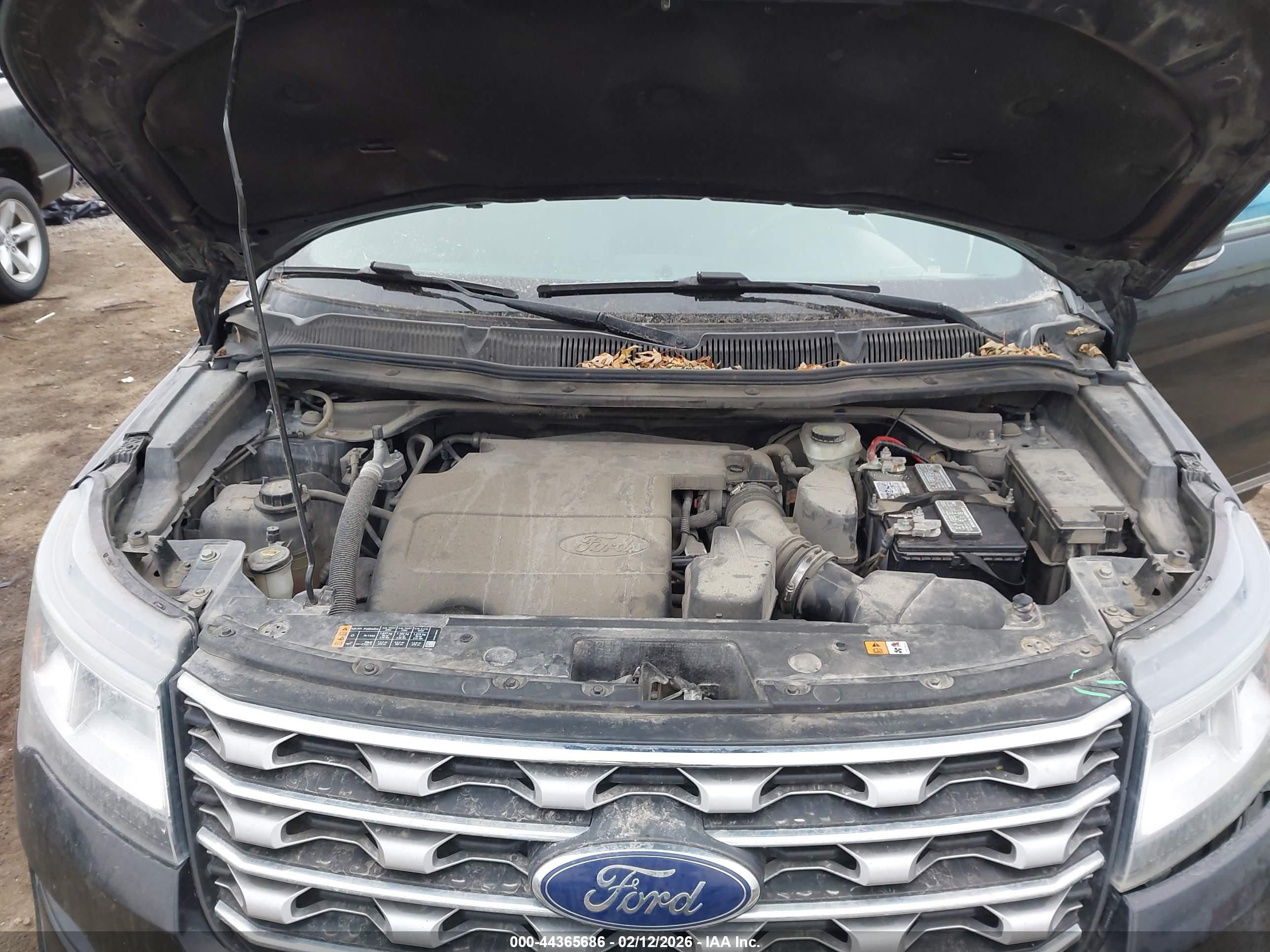 FORD EXPLORER image 10