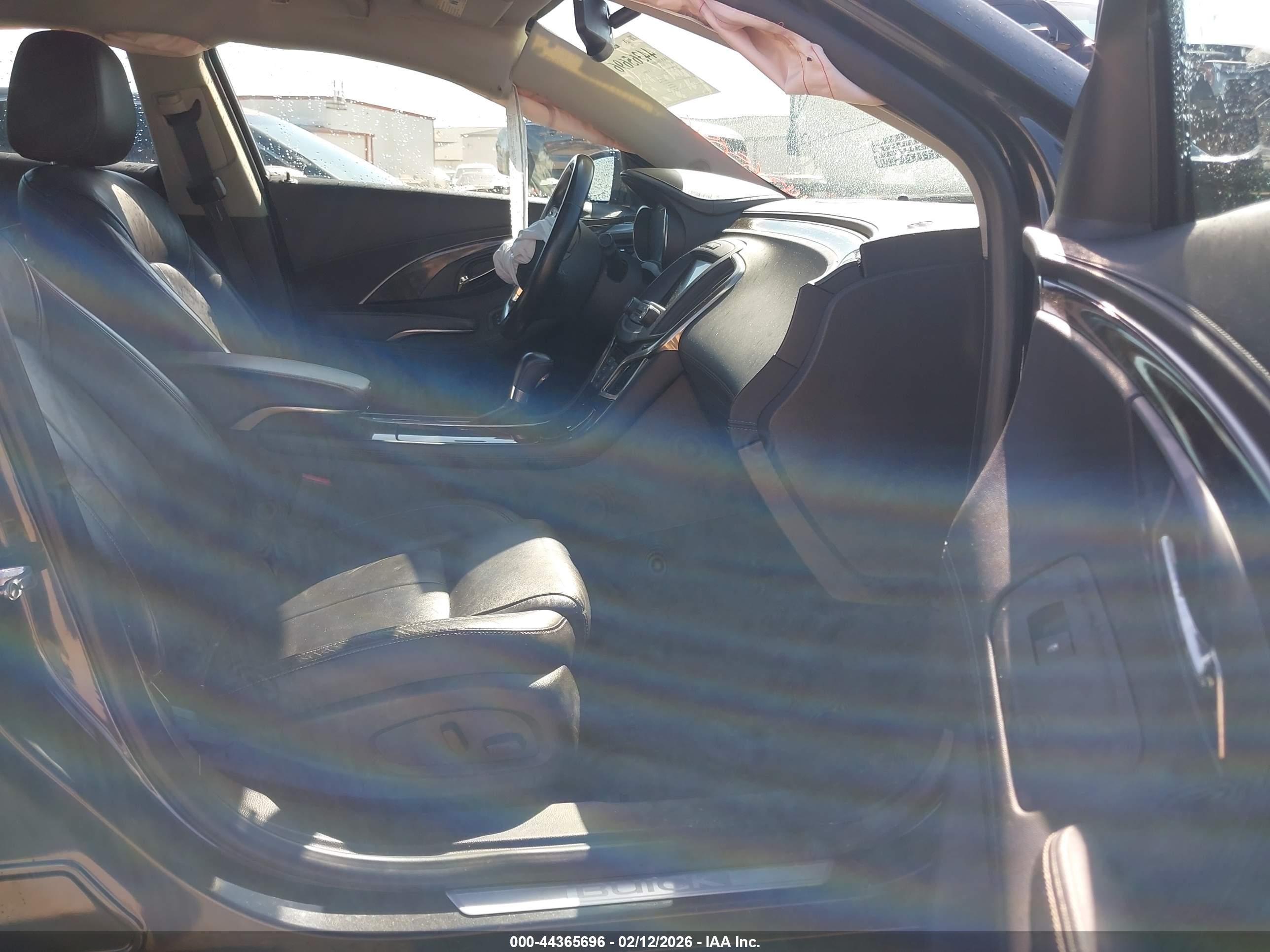 BUICK LACROSSE image 5