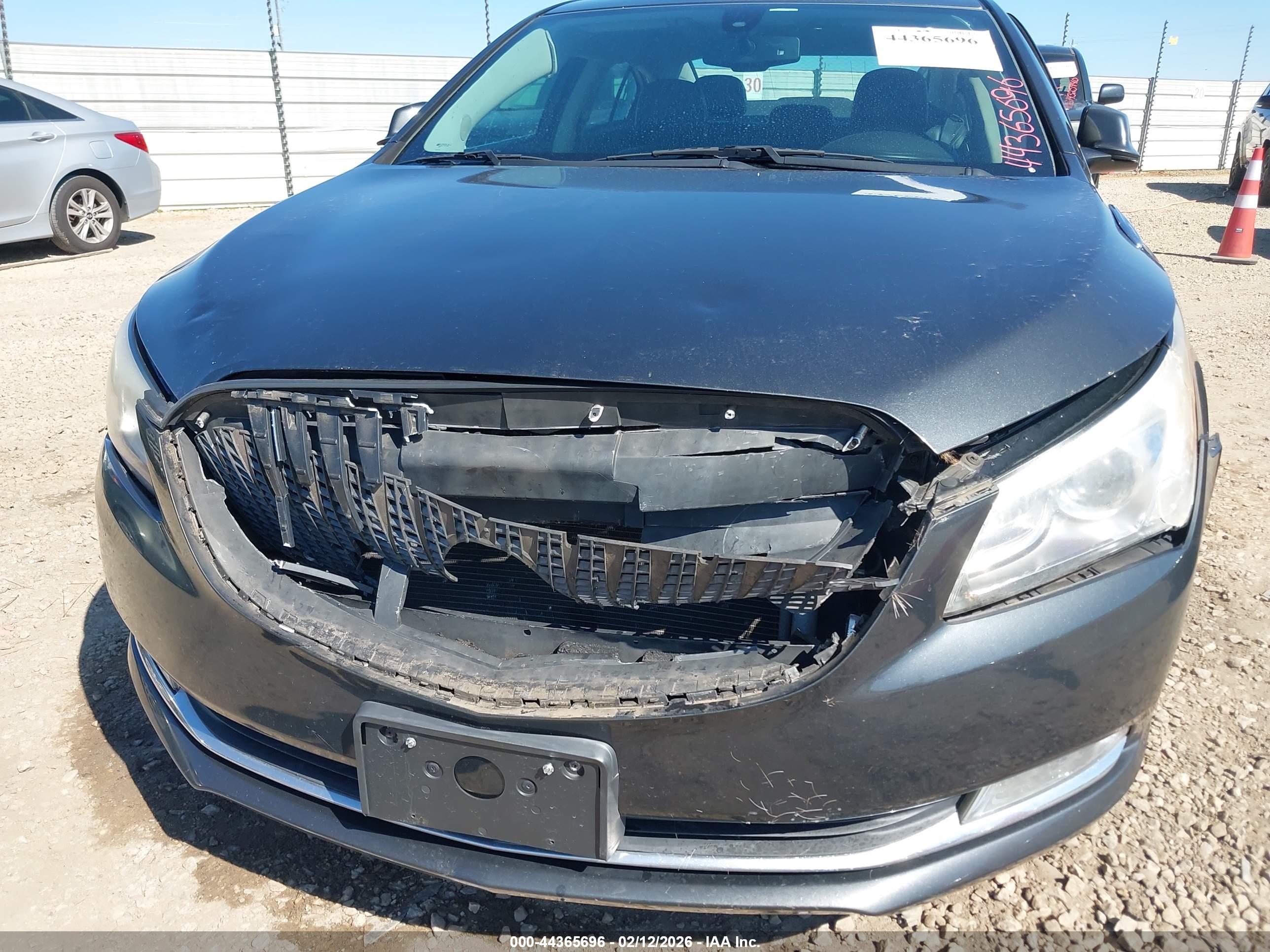 BUICK LACROSSE image 6