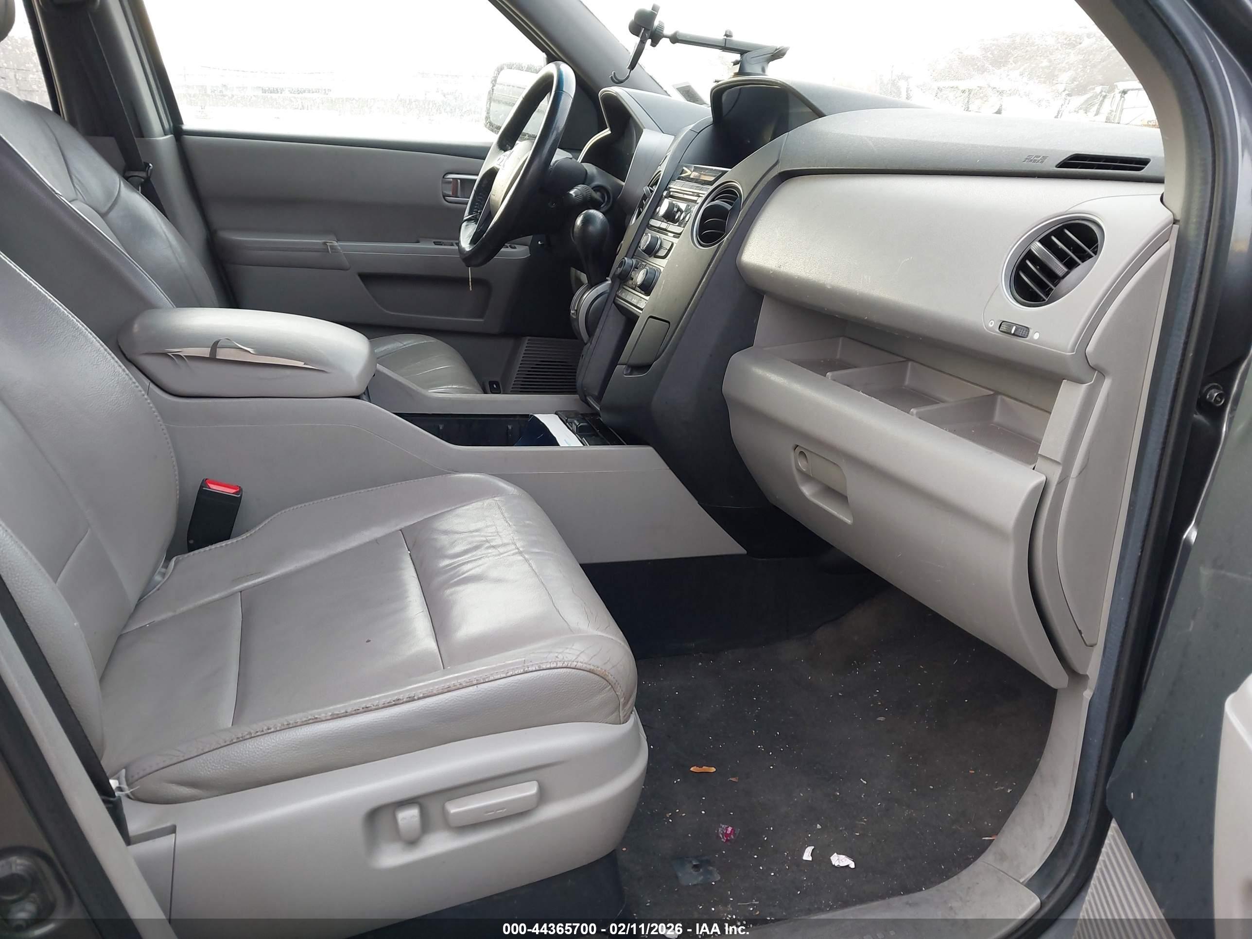 HONDA PILOT image 5