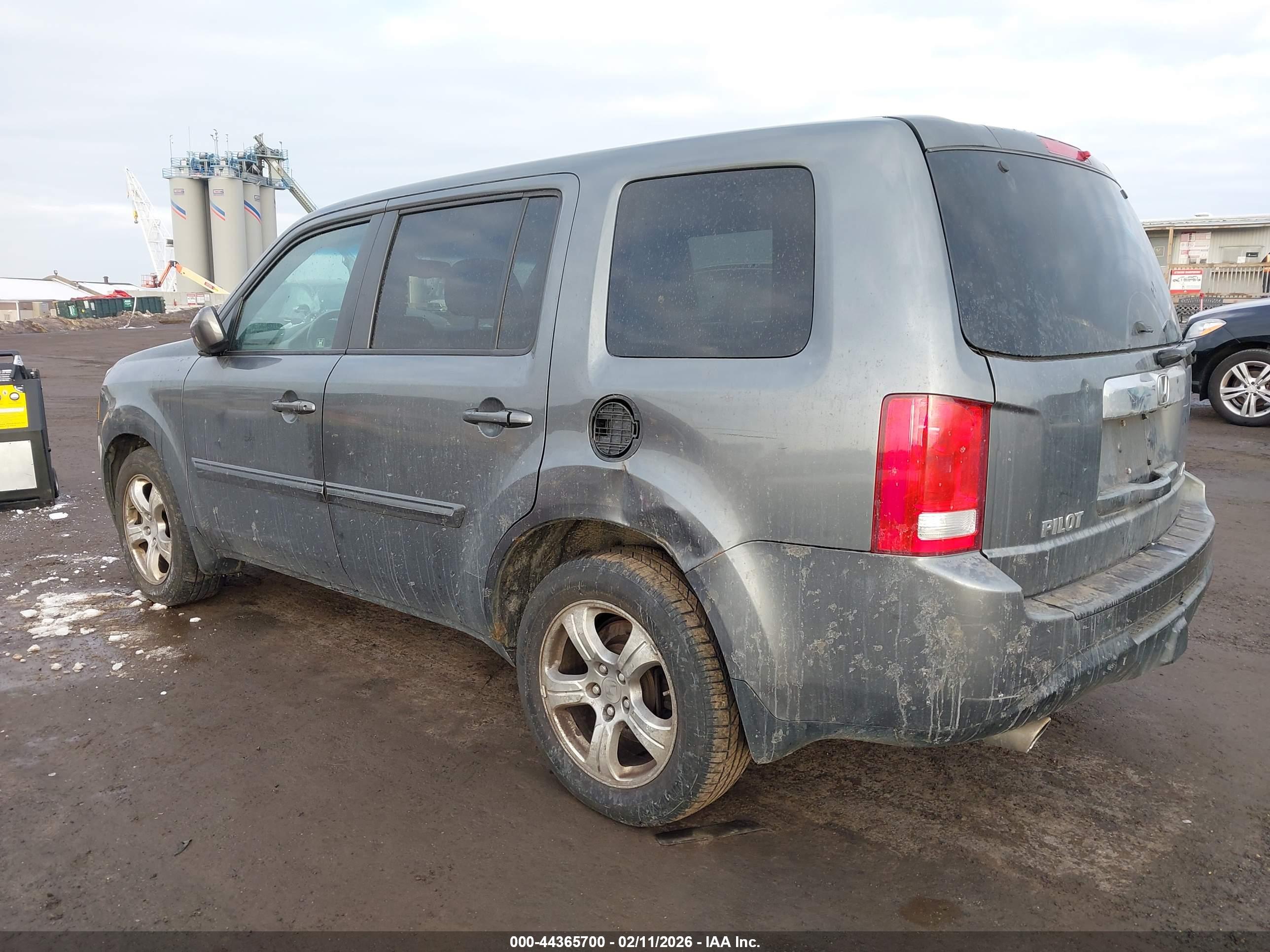HONDA PILOT image 6