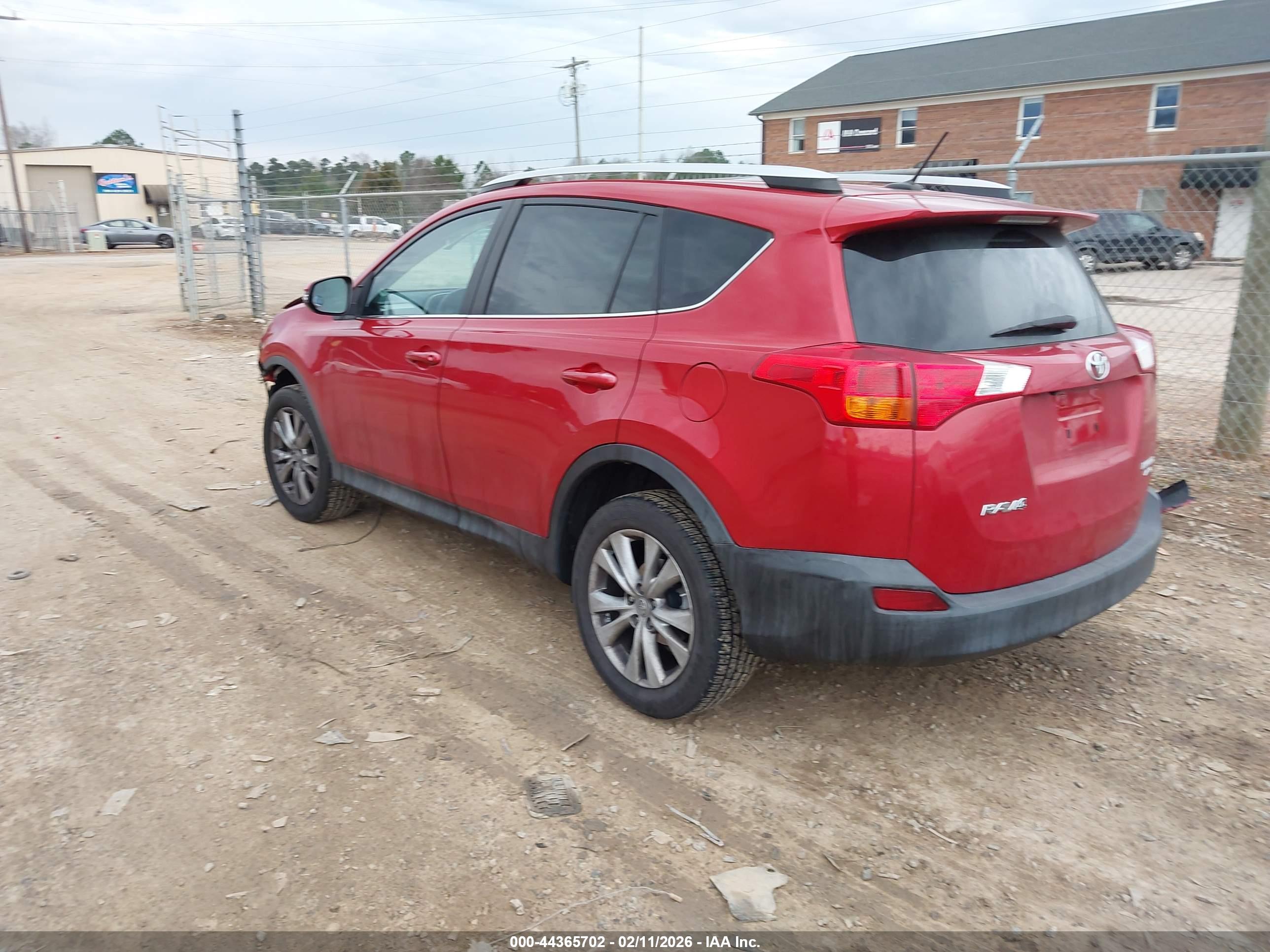 TOYOTA RAV4 image 3