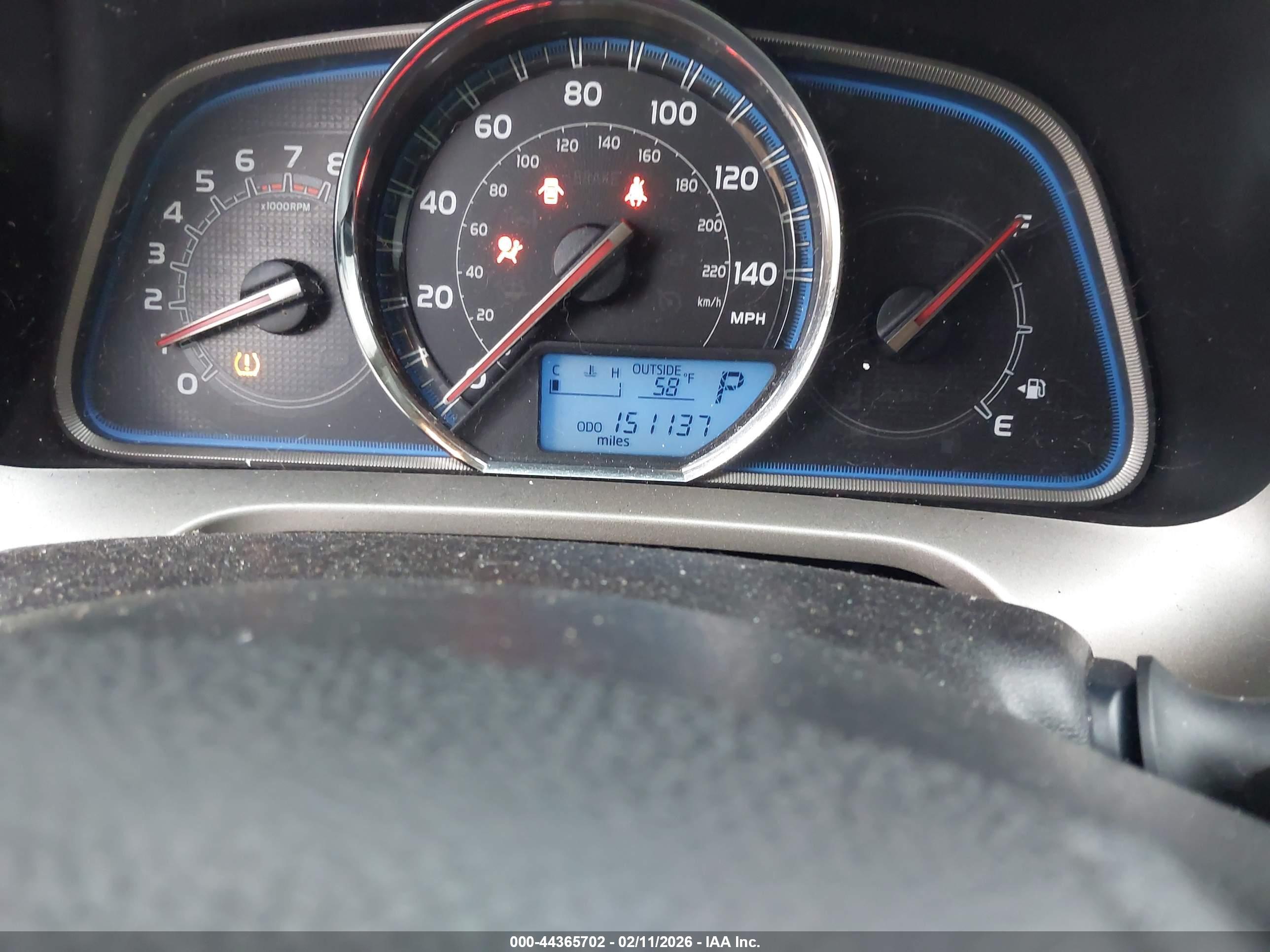 TOYOTA RAV4 image 7