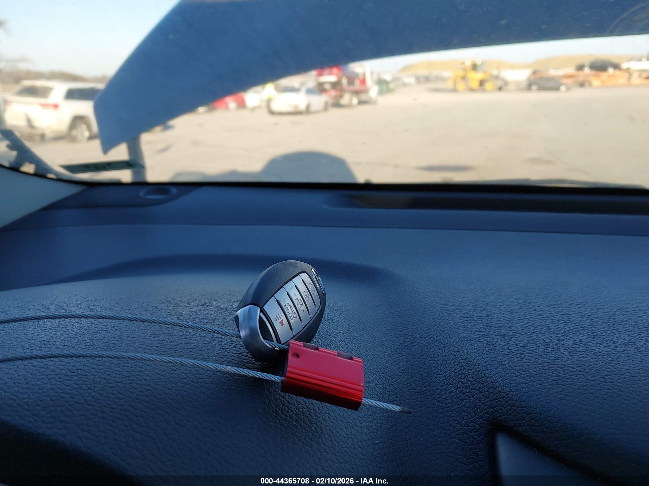 NISSAN ROGUE image 11