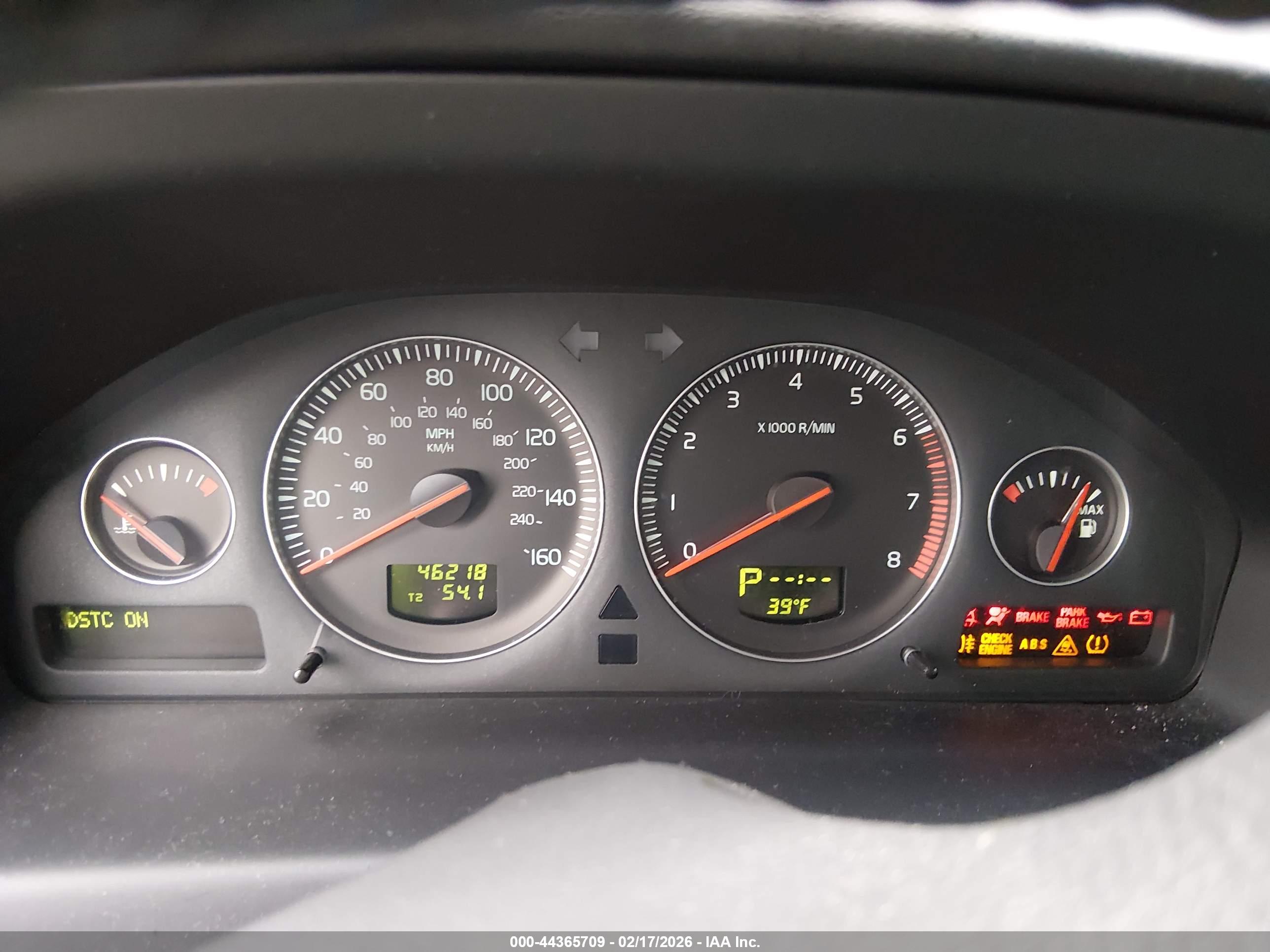 VOLVO S60 image 7