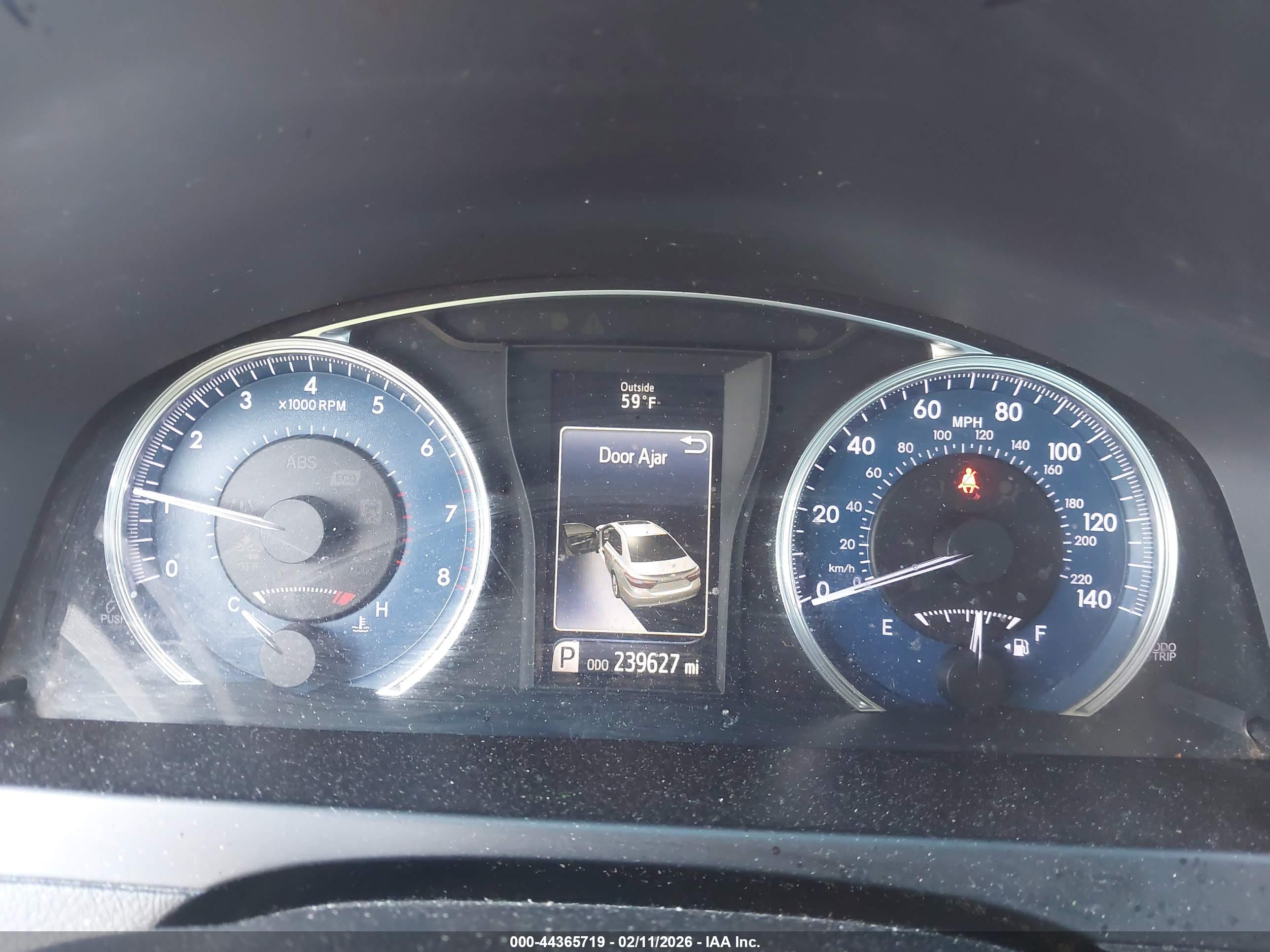 TOYOTA CAMRY image 7