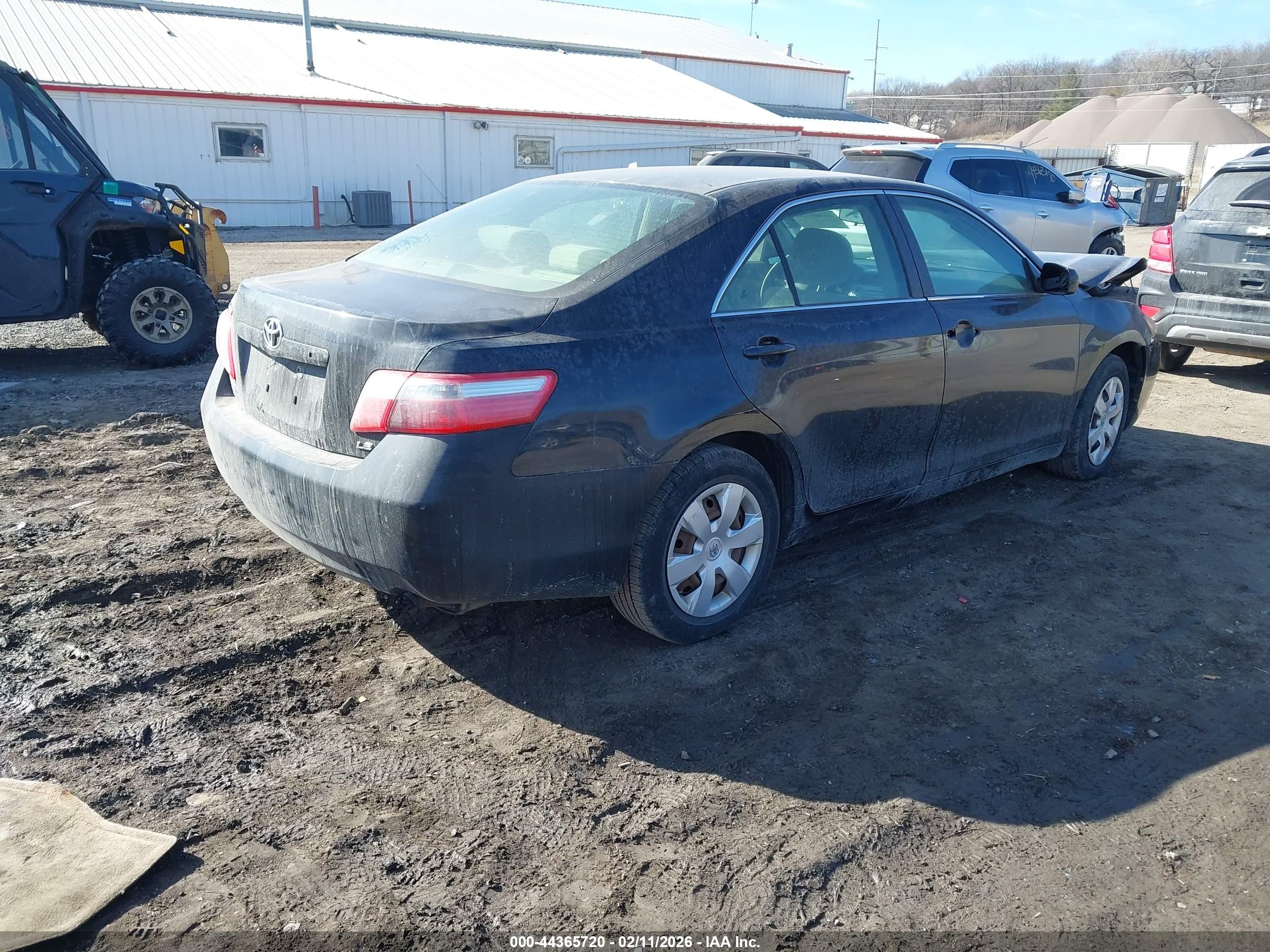 TOYOTA CAMRY image 4