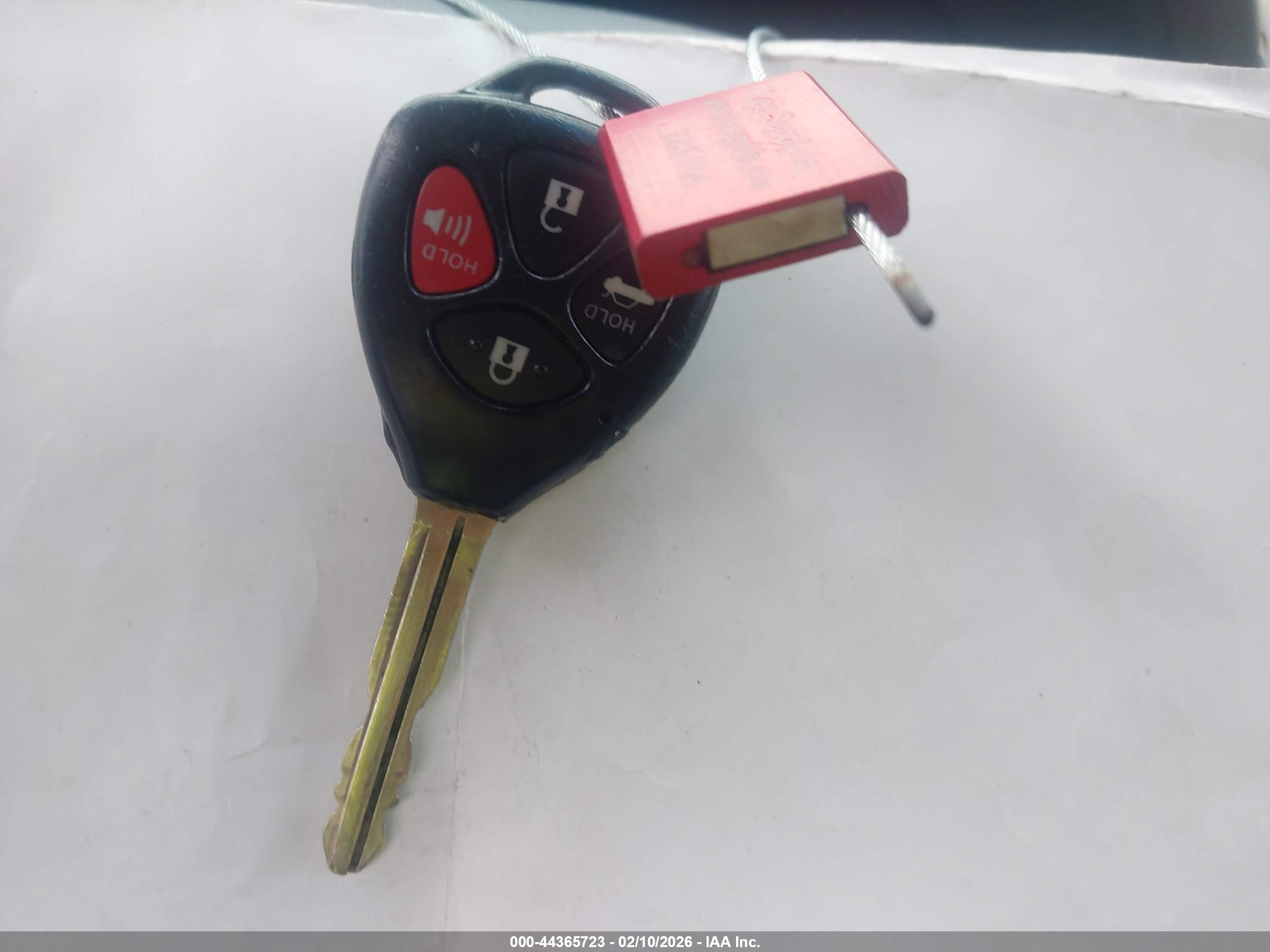 TOYOTA CAMRY image 11