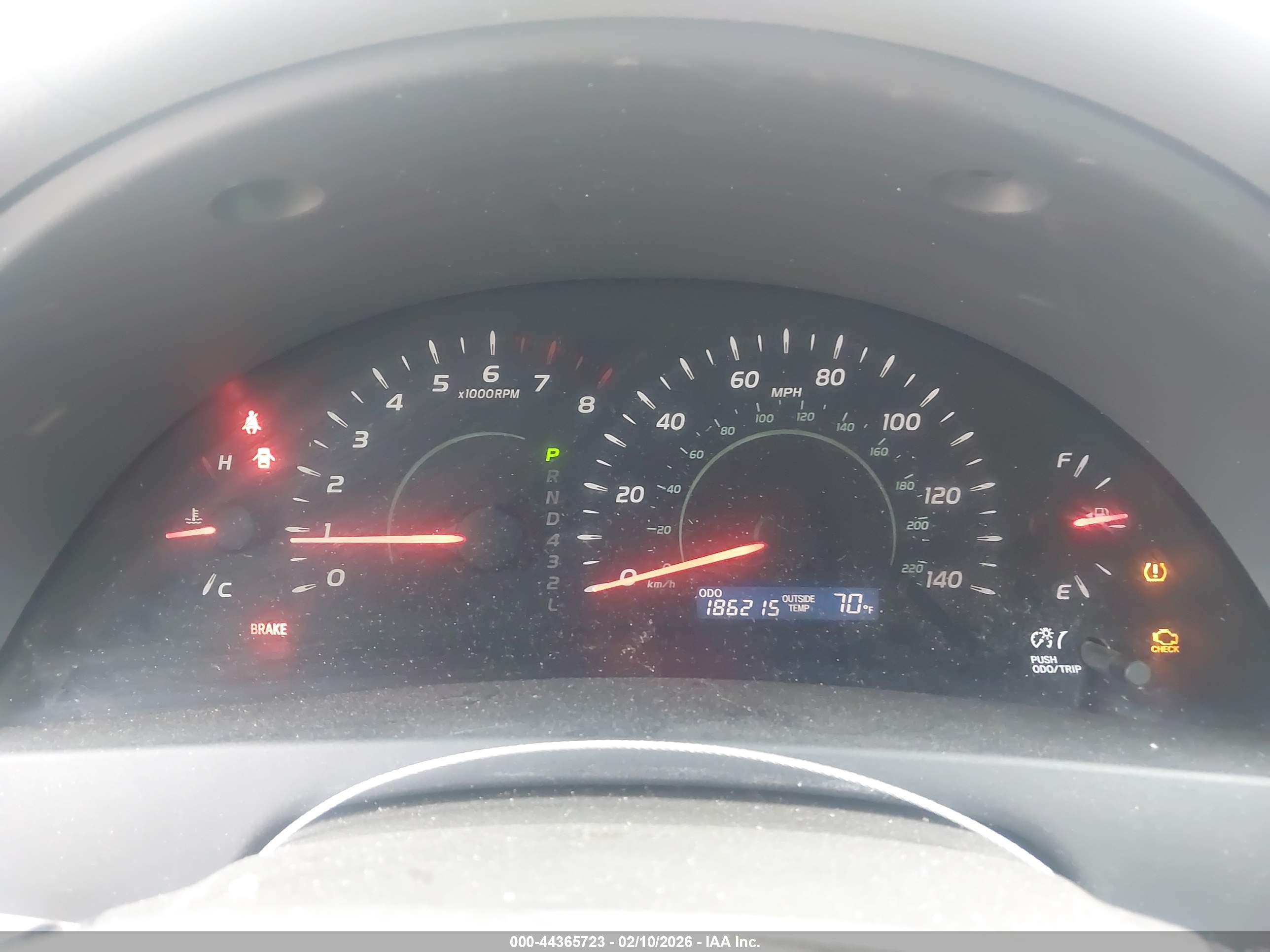 TOYOTA CAMRY image 7