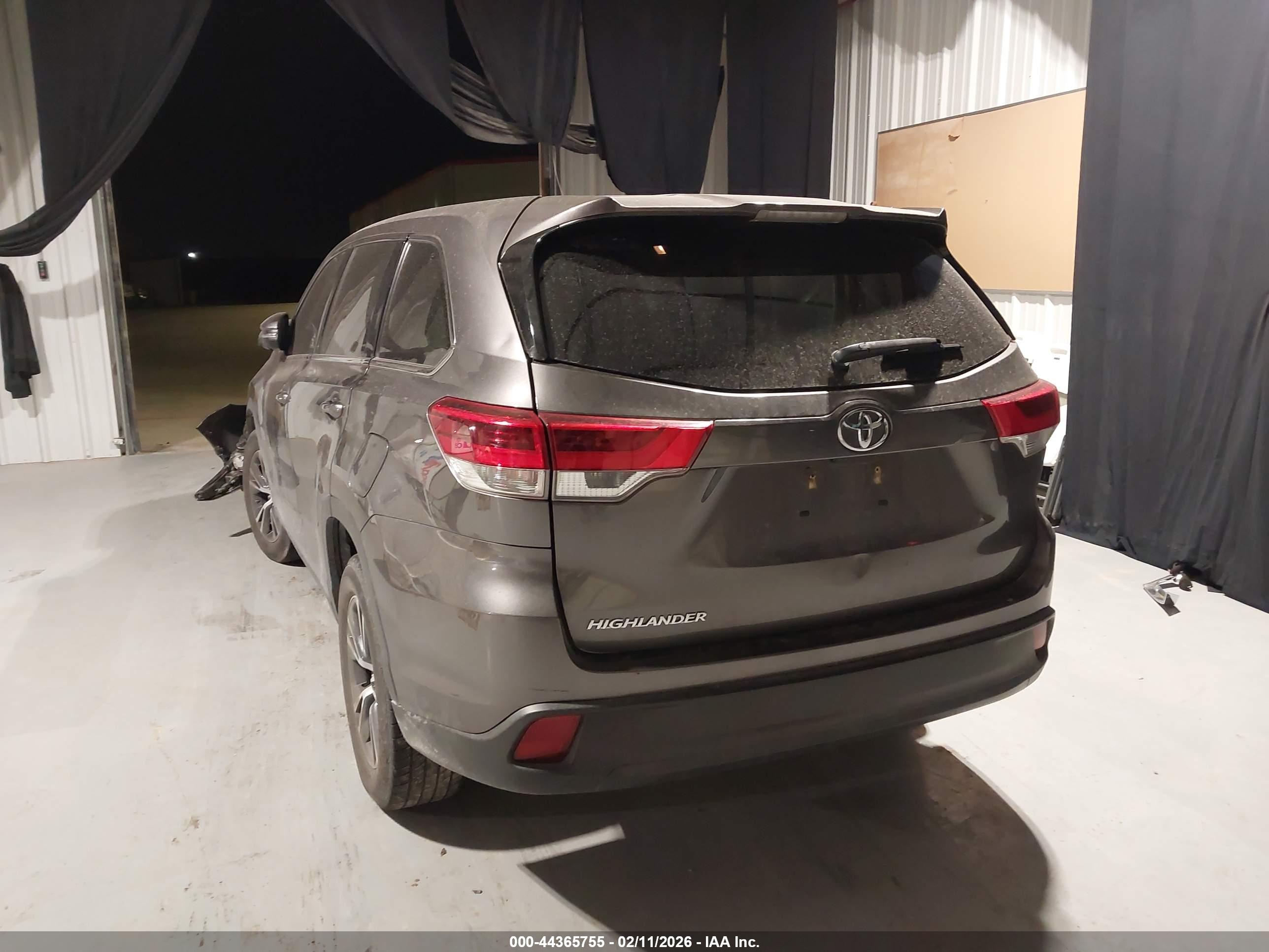 TOYOTA HIGHLANDER image 3
